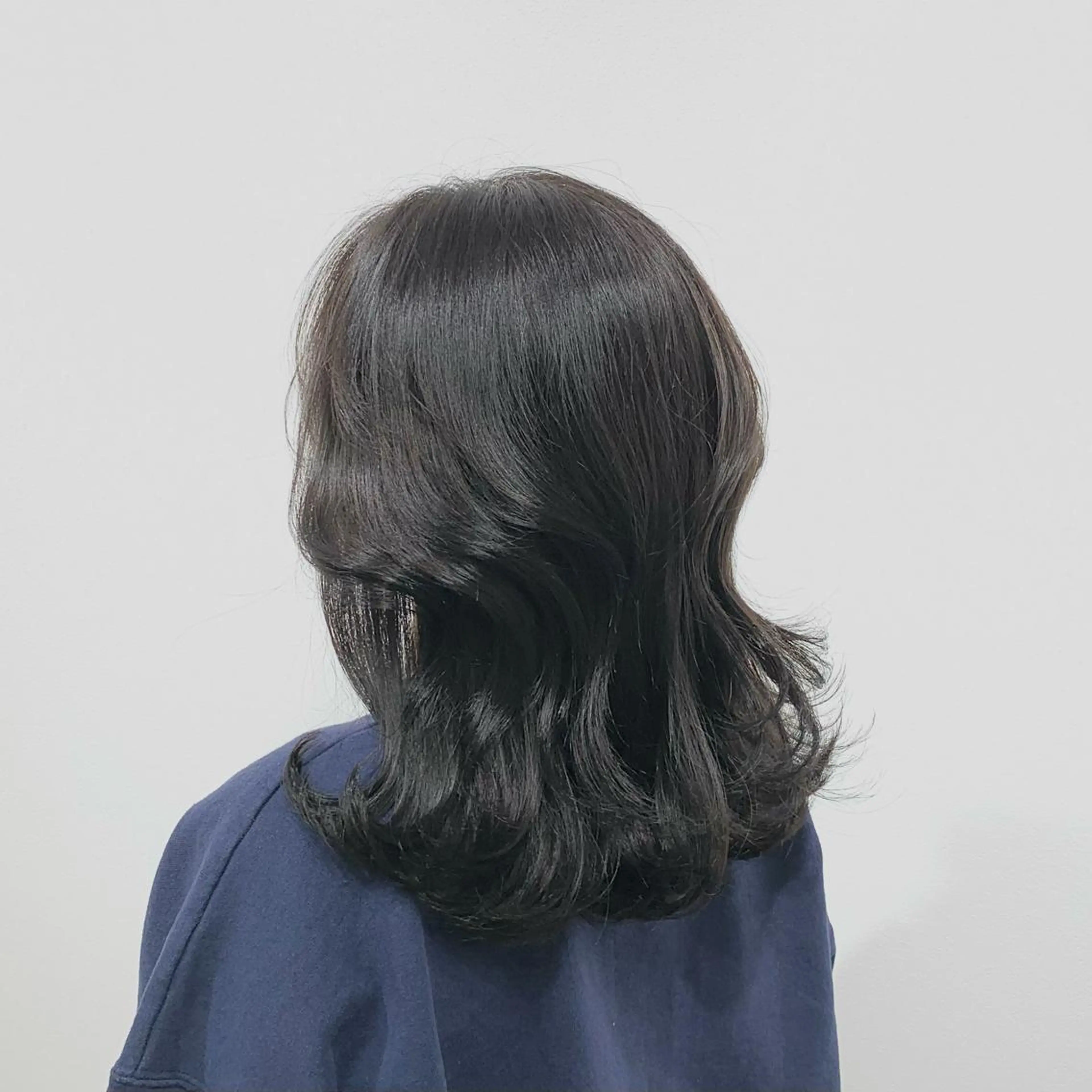 セミロング カラー ヘアアレンジ キヨミ 韓国レイヤーカットのヘアスタイル