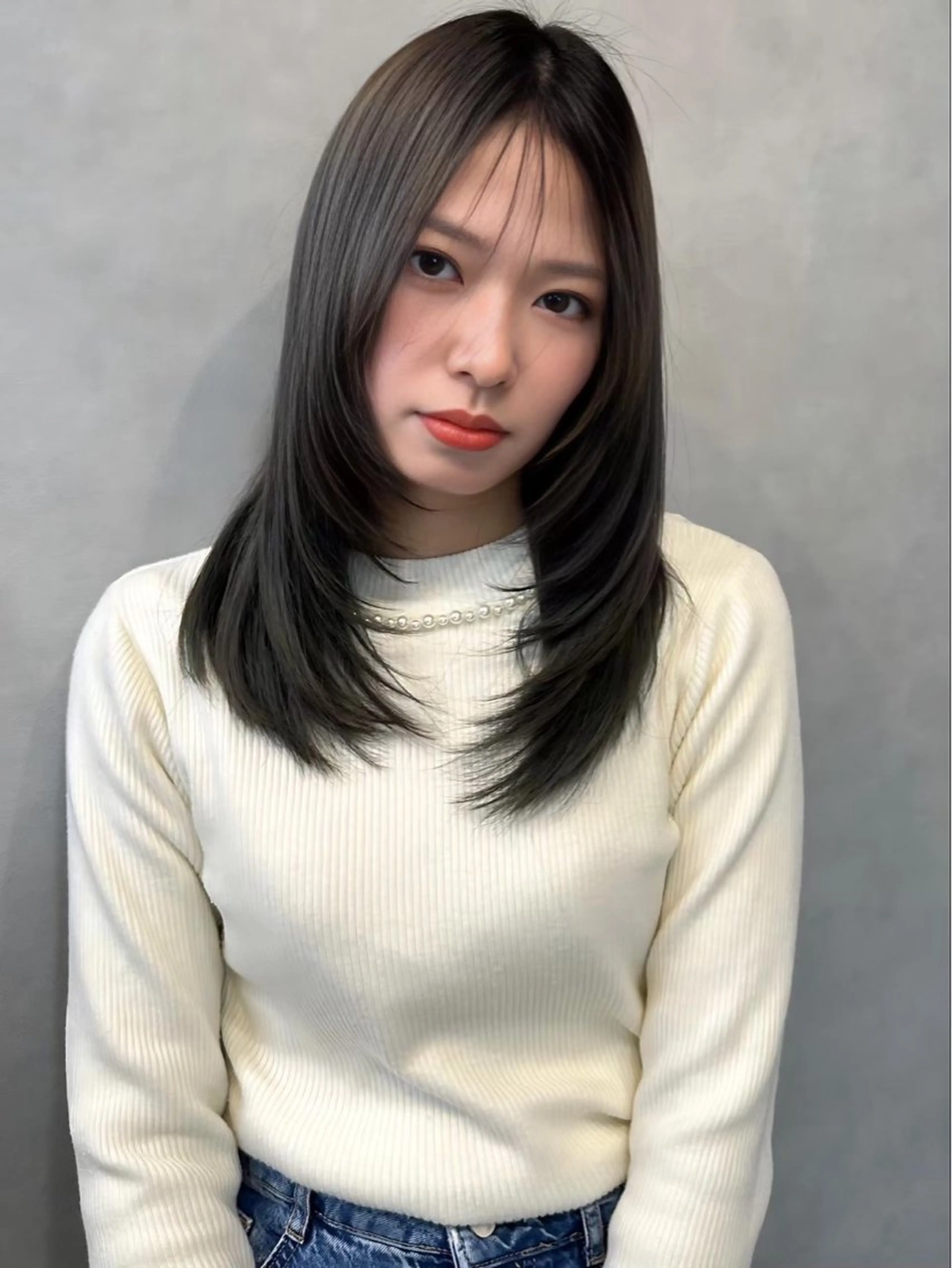 セミロング NOAHL所属・yuna スパ/カラーのヘアスタイル