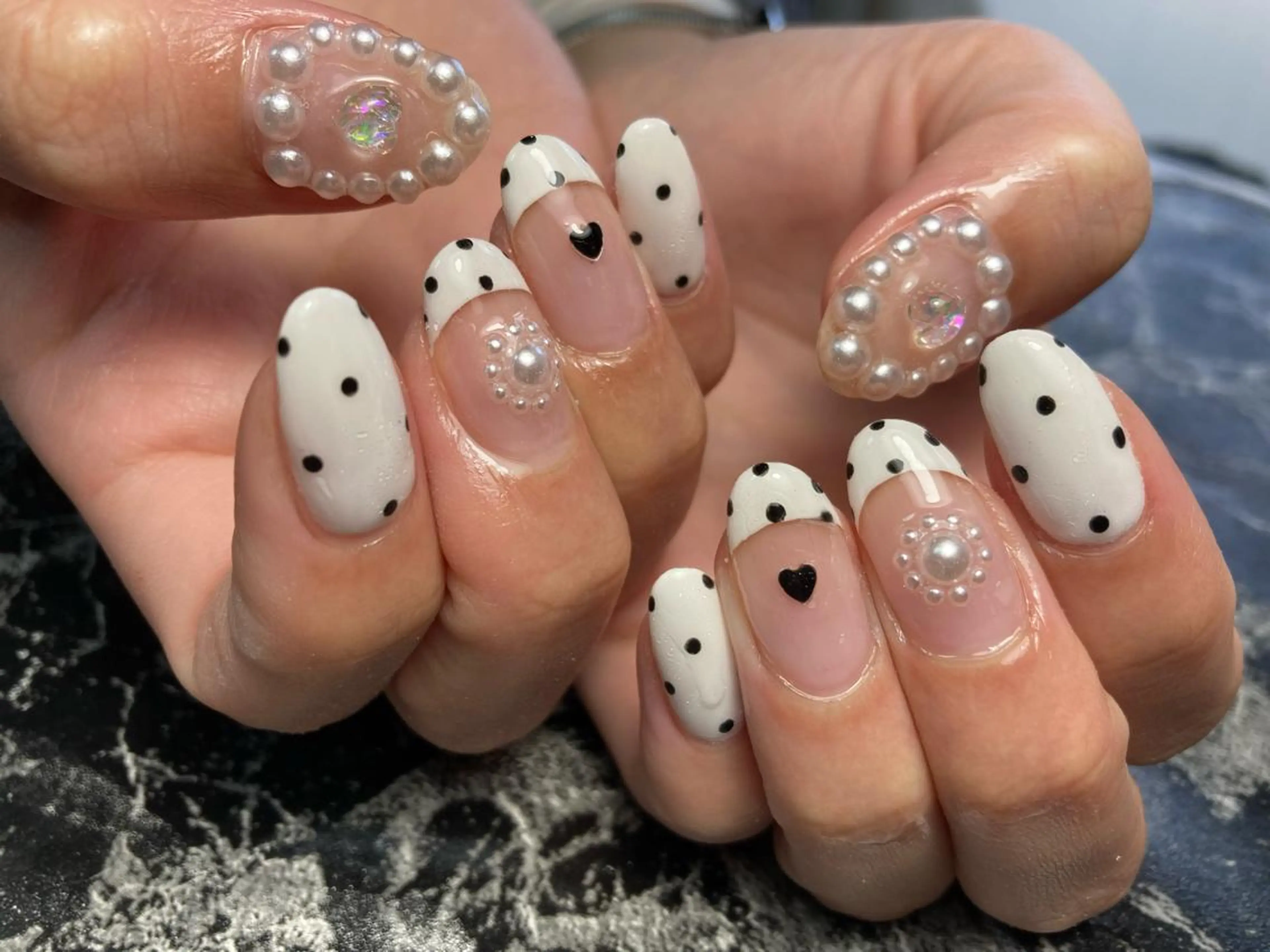 ショート ネイル ハンドネイル フットネイル ✴︎ Delightのネイルデザイン