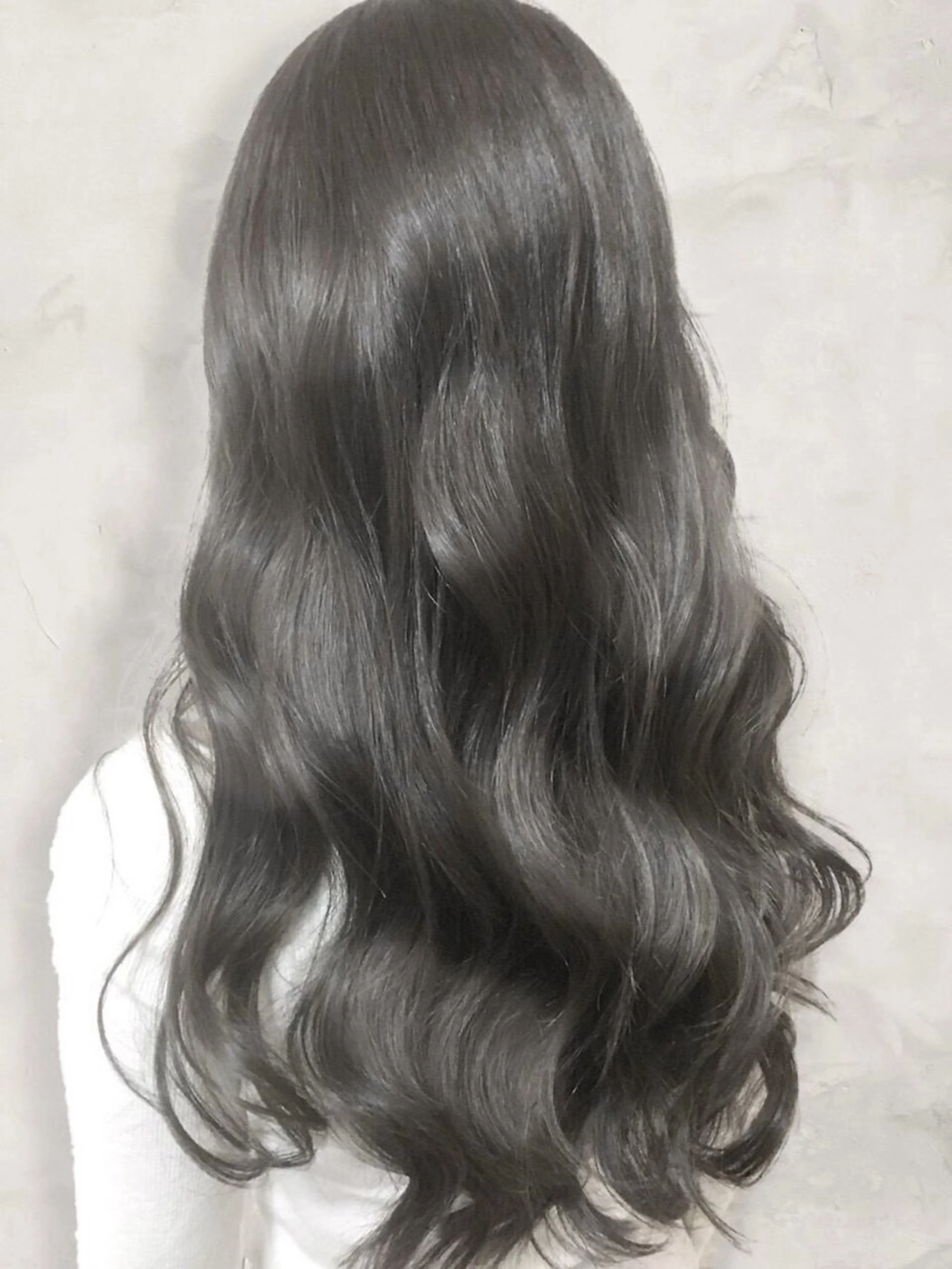 カラー 小林 梨穂菜のヘアスタイル