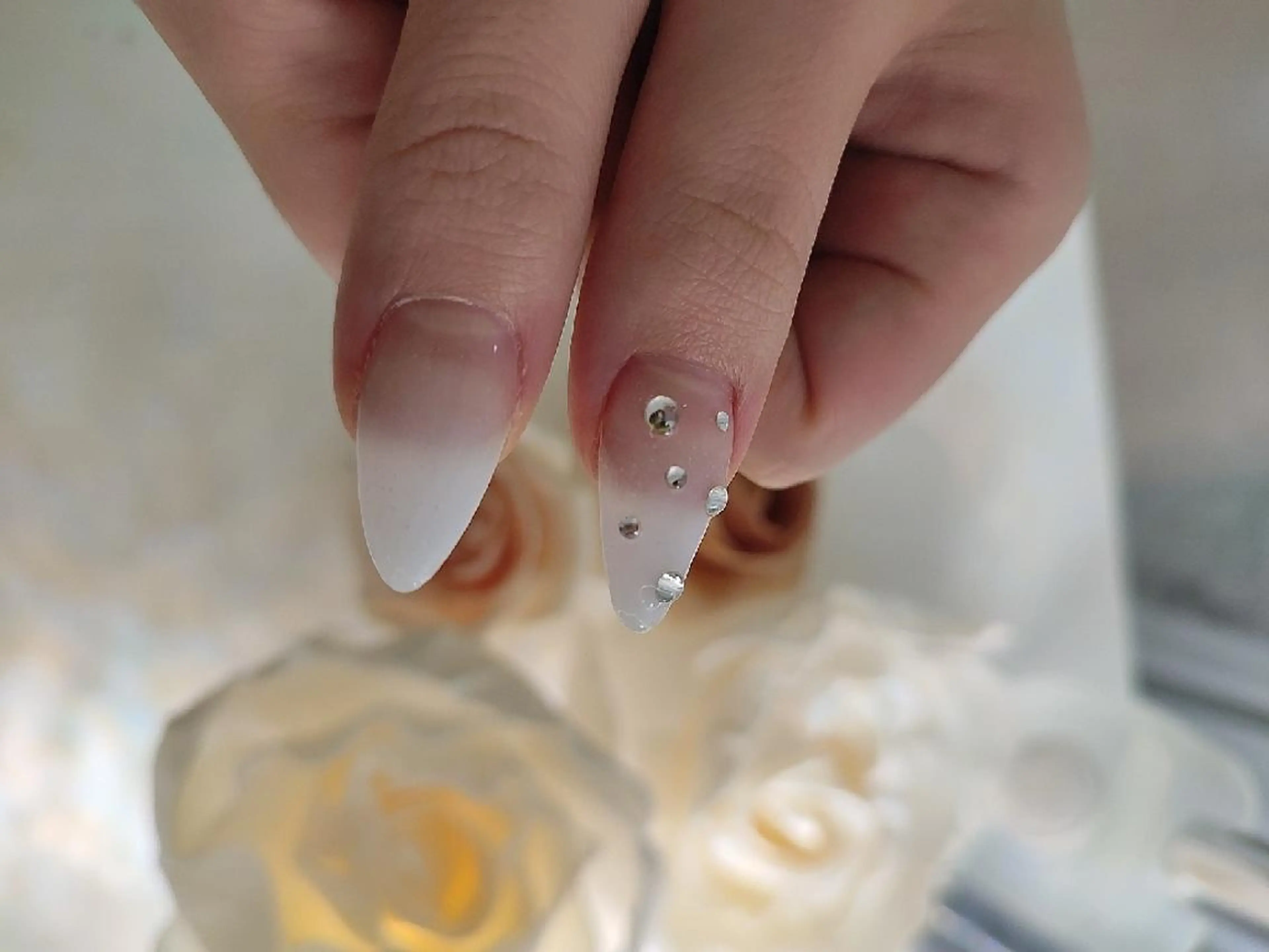 ネイル ハンドネイル RUNWAY 　　の眉毛・アイブロウイメージ