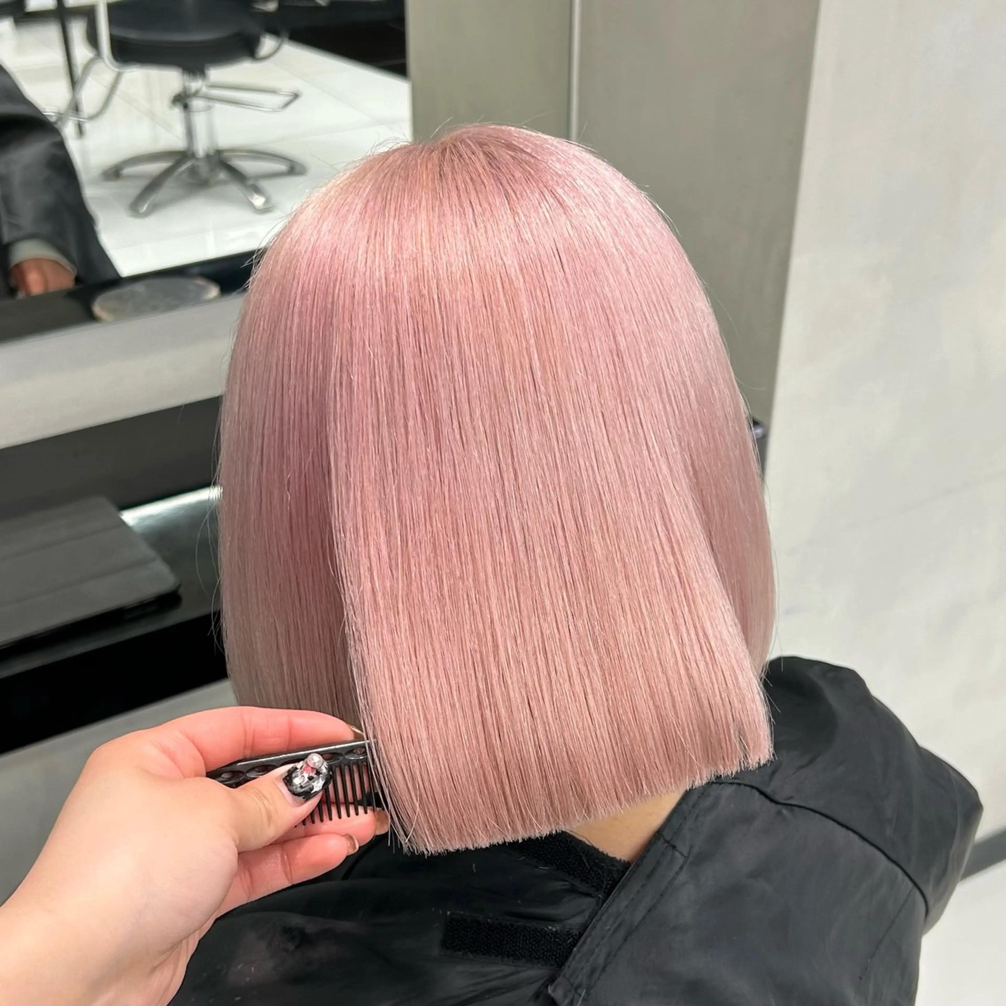 ミディアム カラー 【🦋綺麗めハイトー ン🦋】suzunoのヘアスタイル