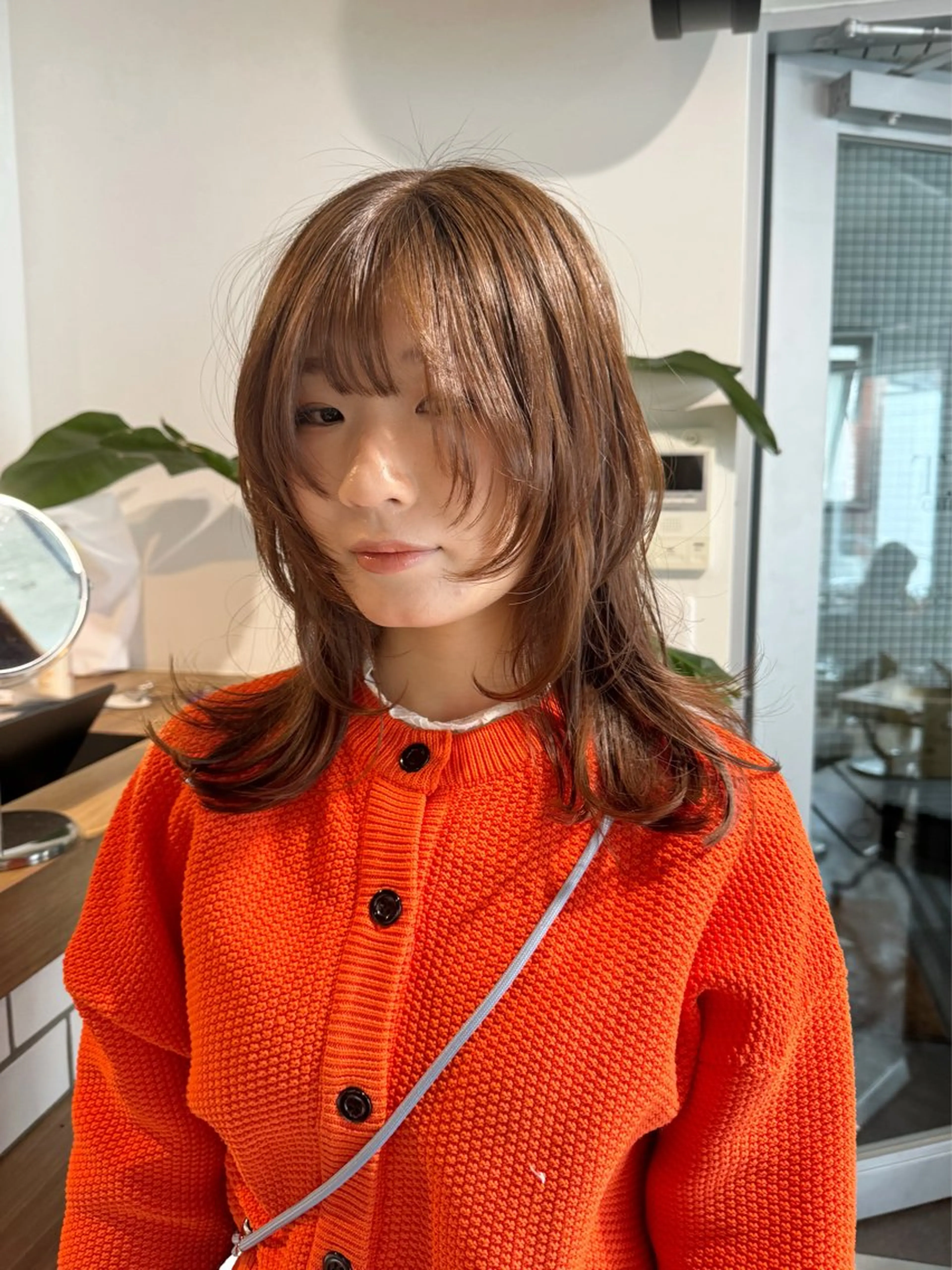 ミディアム カラー ウルフカット レイヤー/大人ボブ 渡邉【日吉美容室】のヘアスタイル