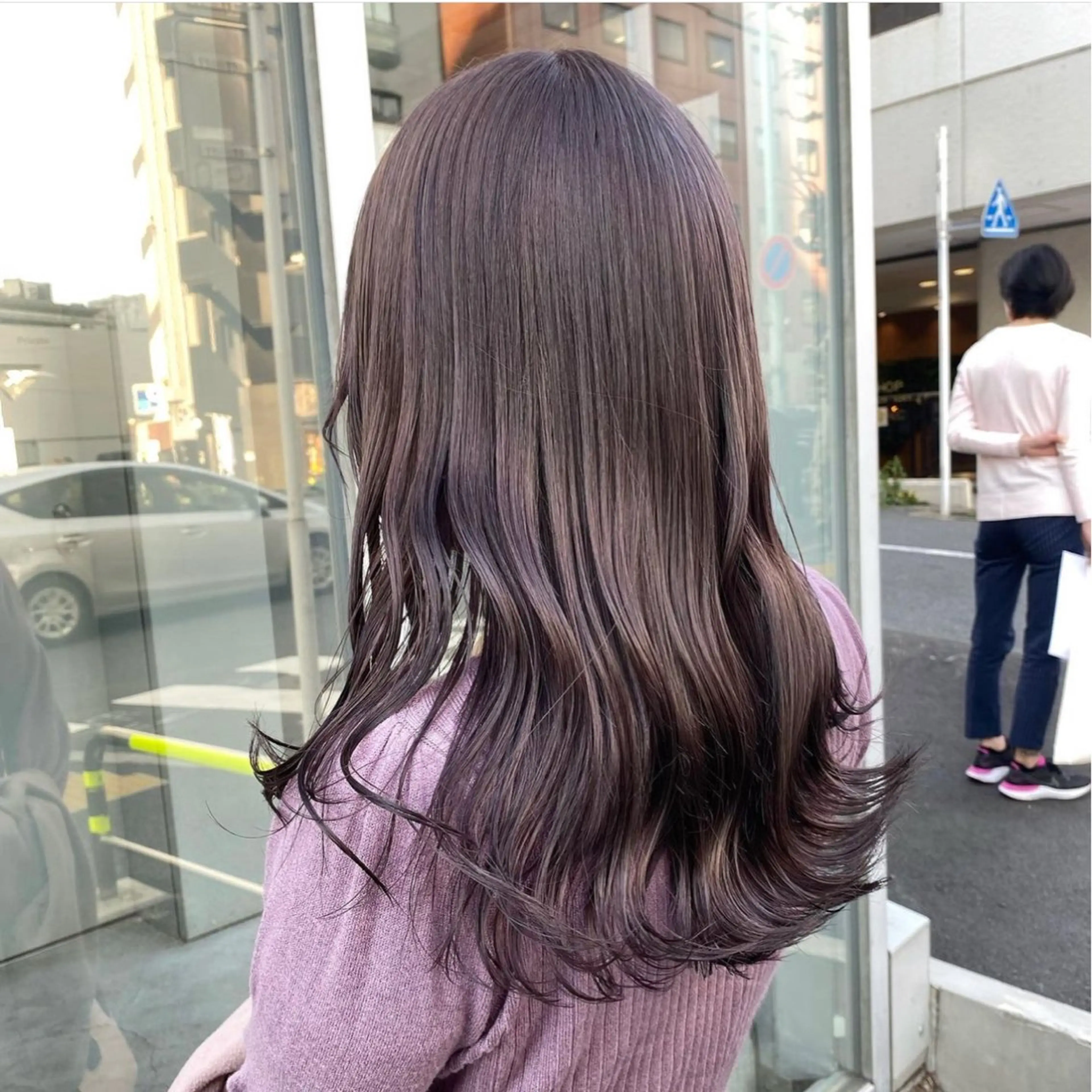 セミロング カラー ヘアアレンジ 透明感ラベンダー💗 SHOのヘアスタイル