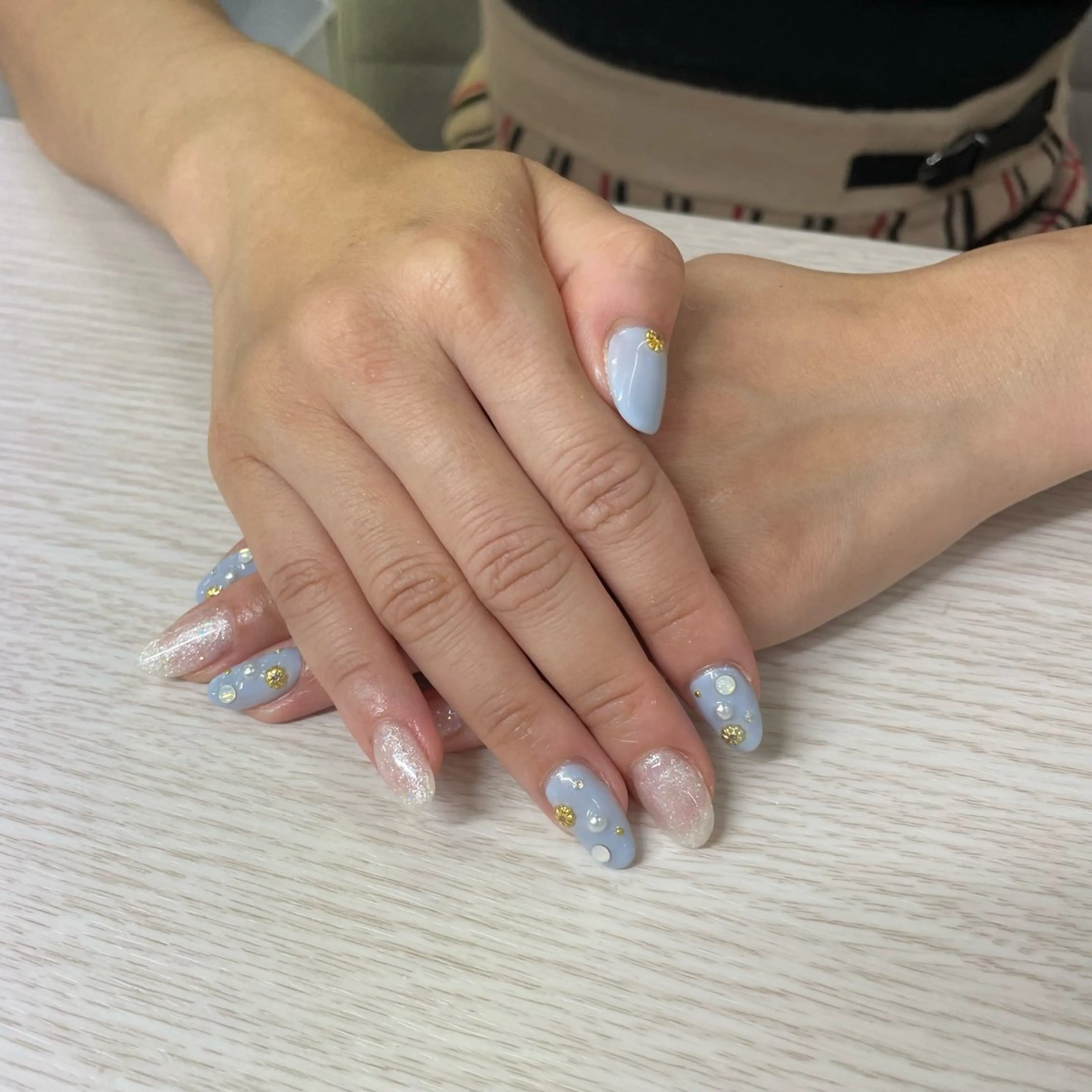 ネイル TRU NAIL&EYE立川所属・TRU ちはるのネイルデザイン