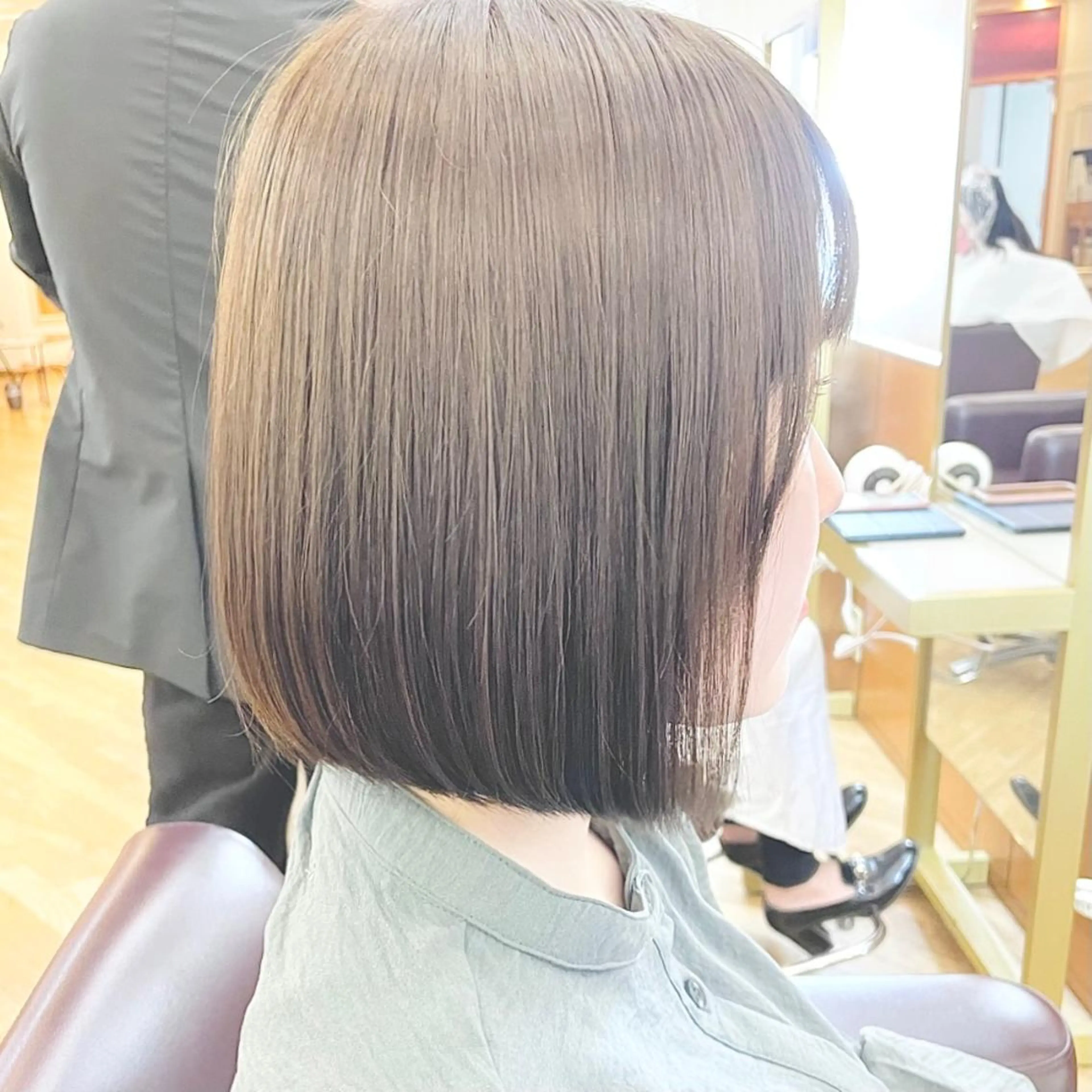 セミロング カラー ヘアアレンジ キッズ ブリーチ グレージュ ボブ 髪質改善 ヨシンモリ カット ヘアカラー トリートメント さわ きょうすけ/ ボブ髪質改善ショートのヘアスタイル