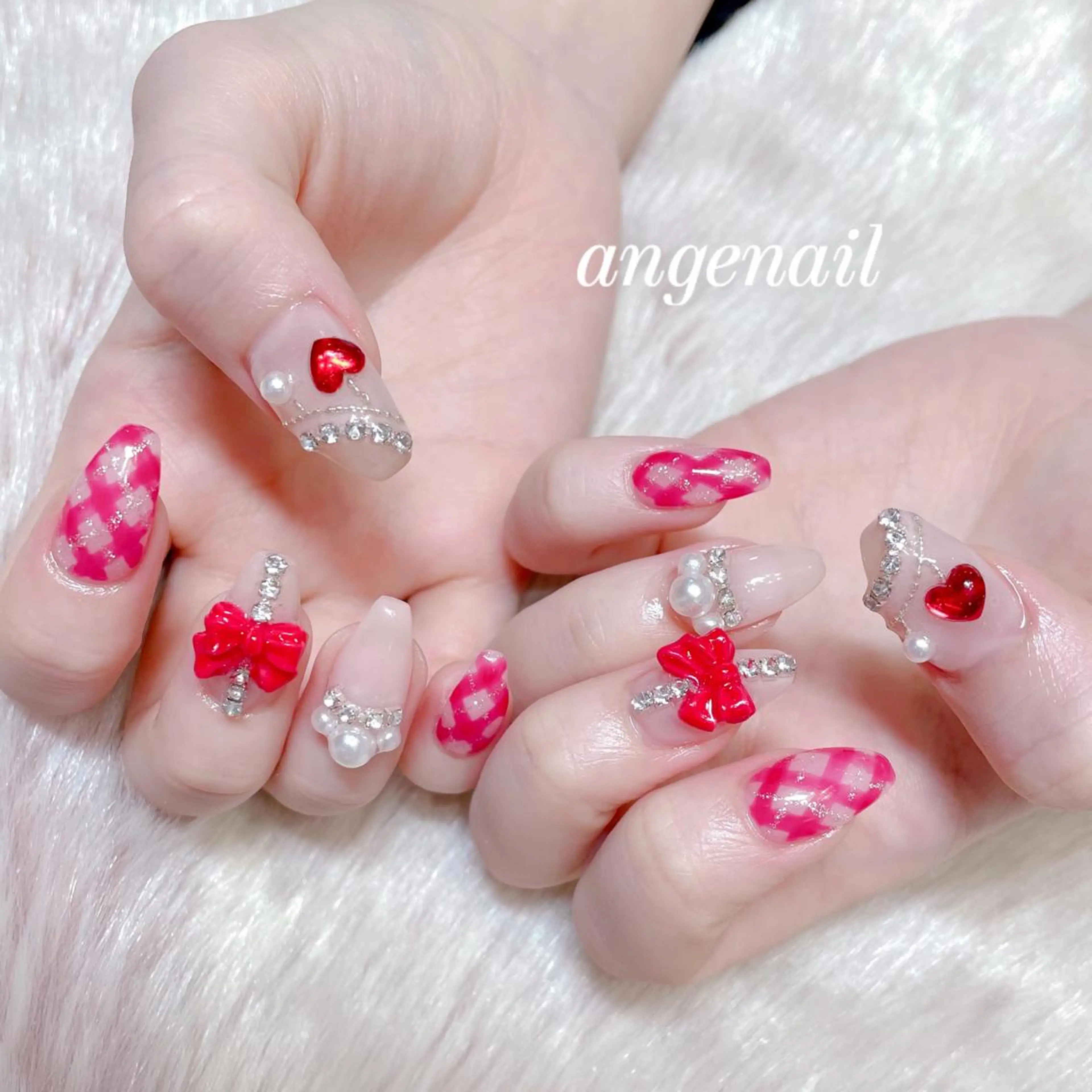 ネイル ハンドネイル オーナーネイリスト MAKIのネイルデザイン