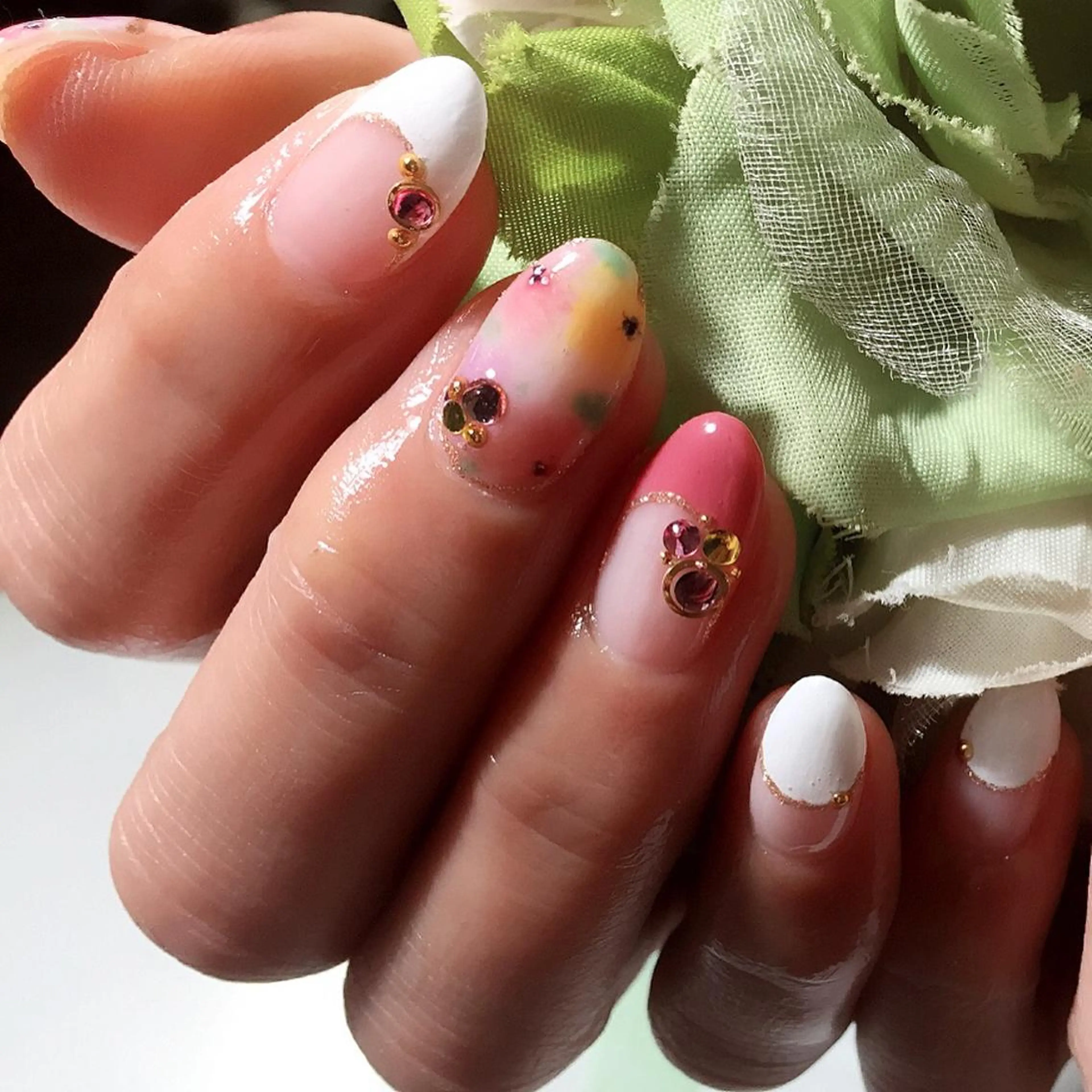 ネイル フラワーネイル cherie nail所属・馬場 鮎のエステ・リラクイメージ