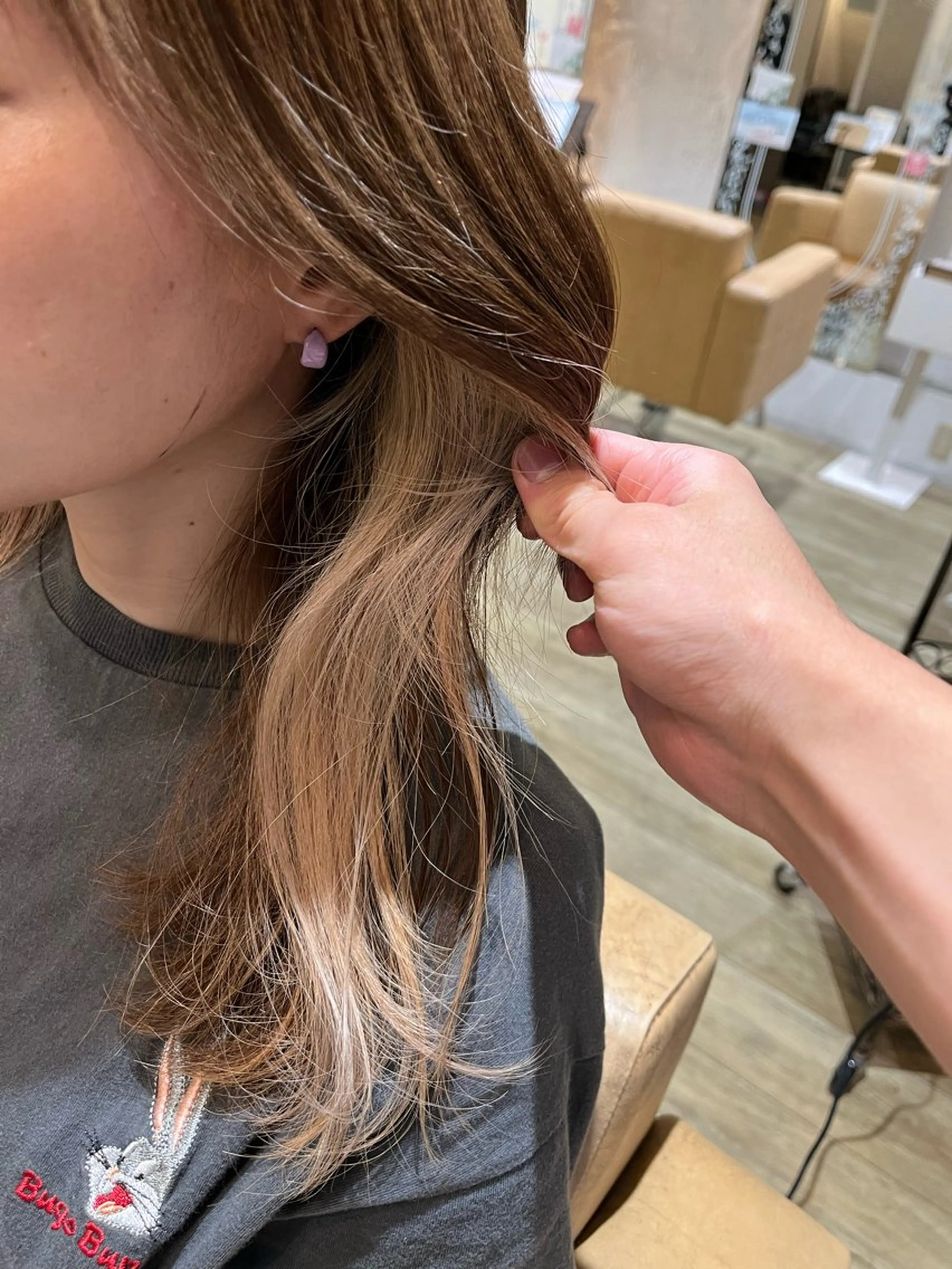 セミロング カラー 中山 響希のヘアスタイル