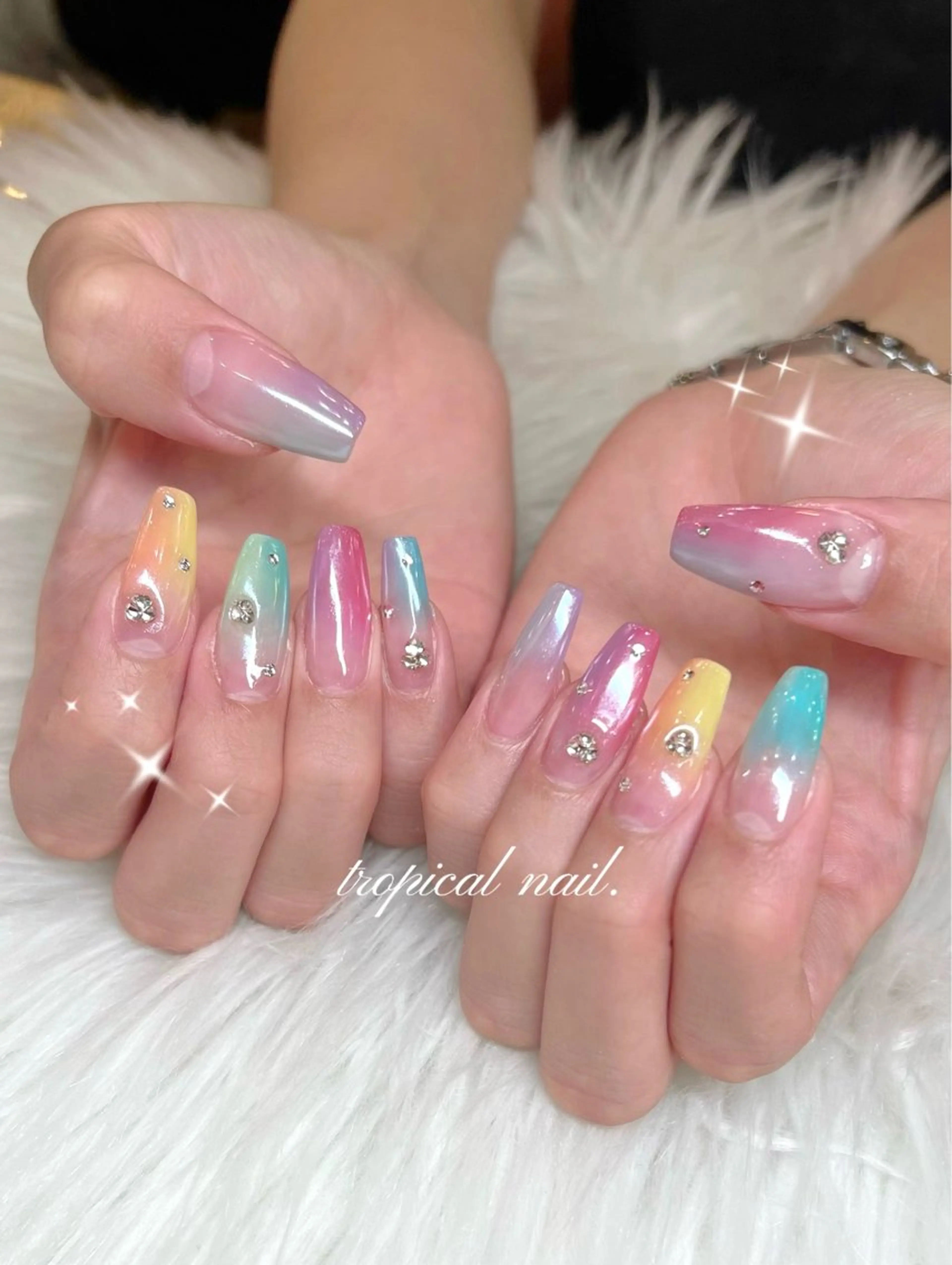 ネイル ハンドネイル UnFLAIR 麻布十番店🧸NAOのネイルデザイン