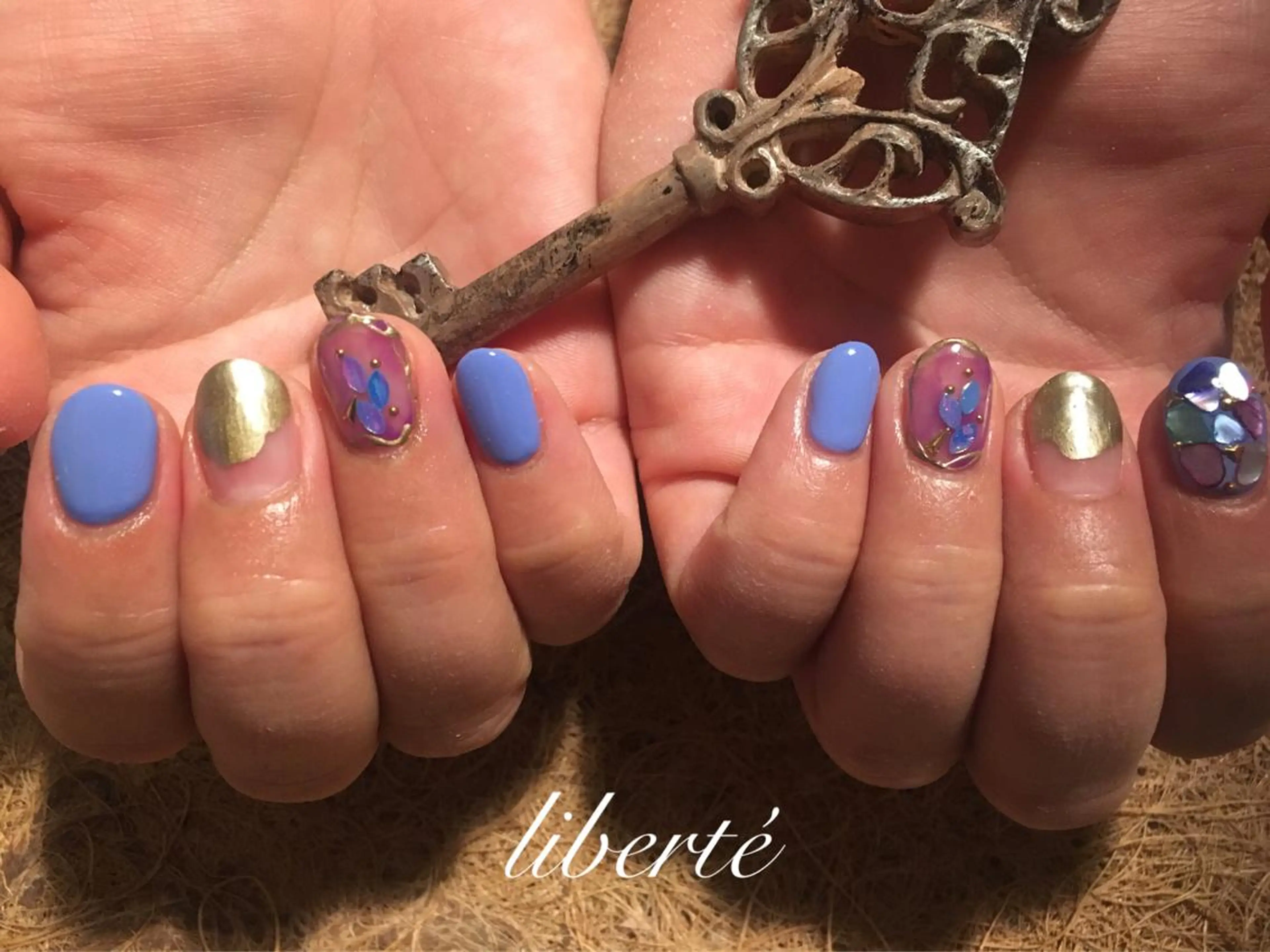 ネイル liberté (リベルテ)のネイルデザイン