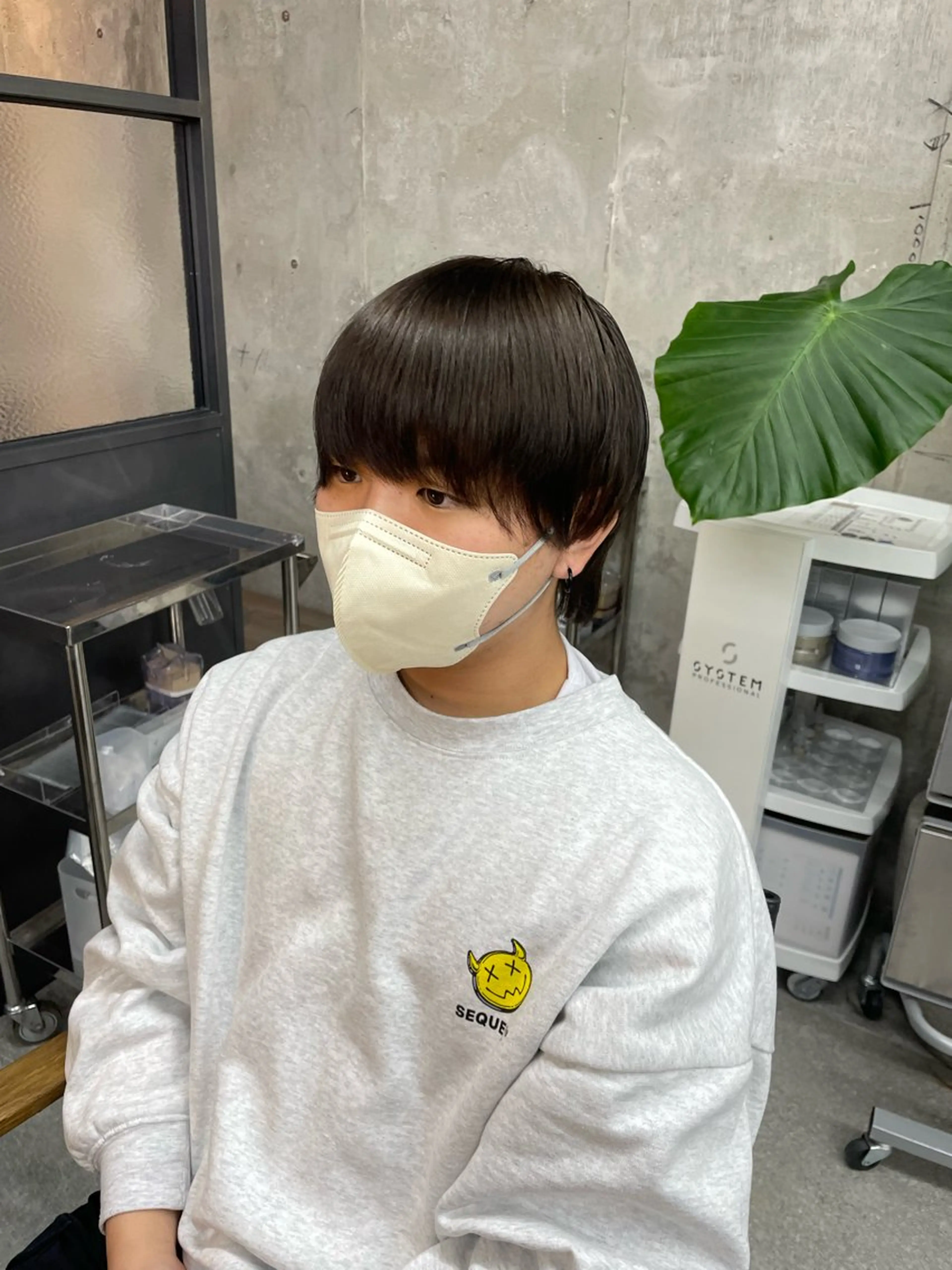 ショート 鈴木瑛里／ブロンド ベージュ／男女のヘアスタイル