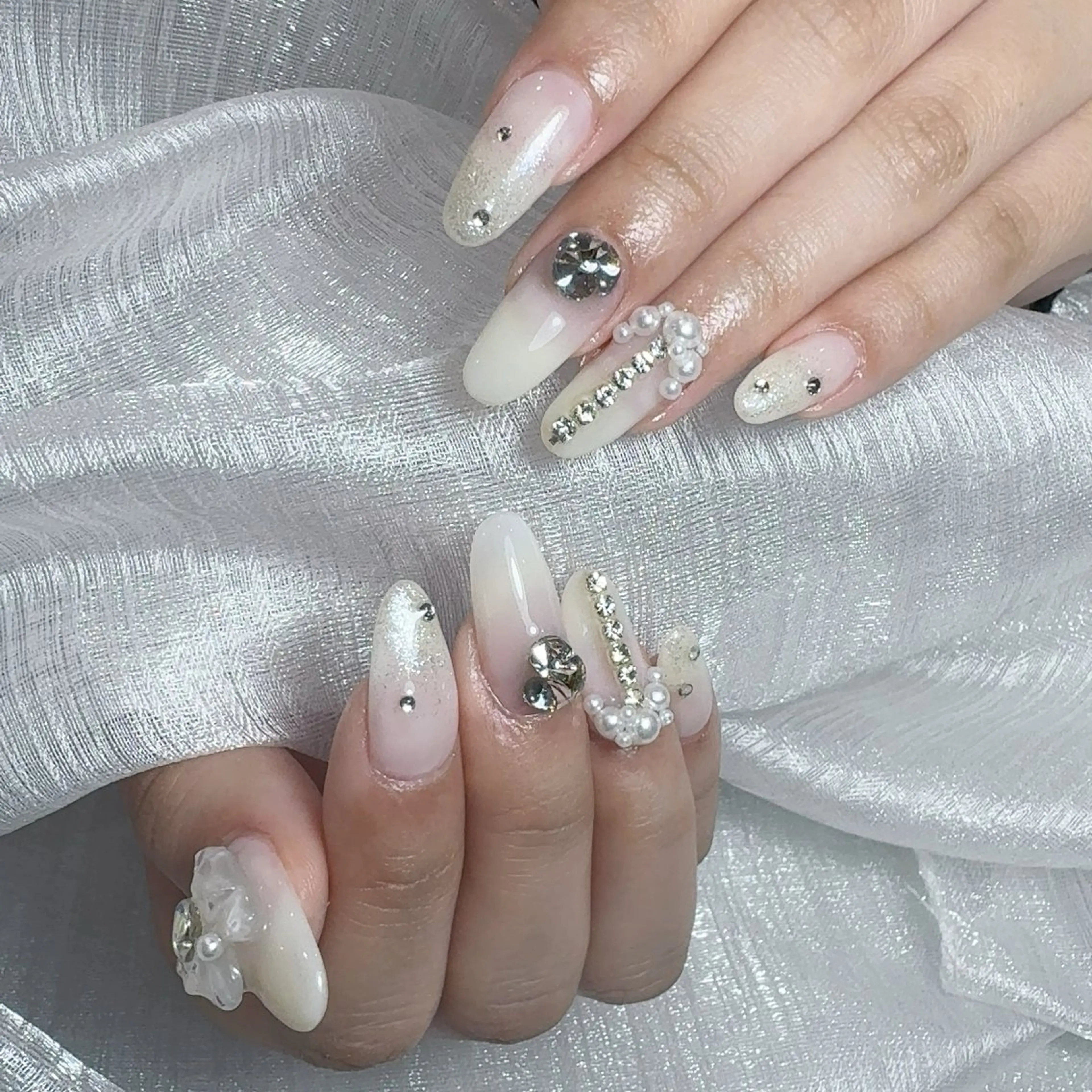 ネイル アートネイル フラッシュネイル フレンチネイル ジェルネイル ガラスフレンチ You&Me Yukiのネイルデザイン