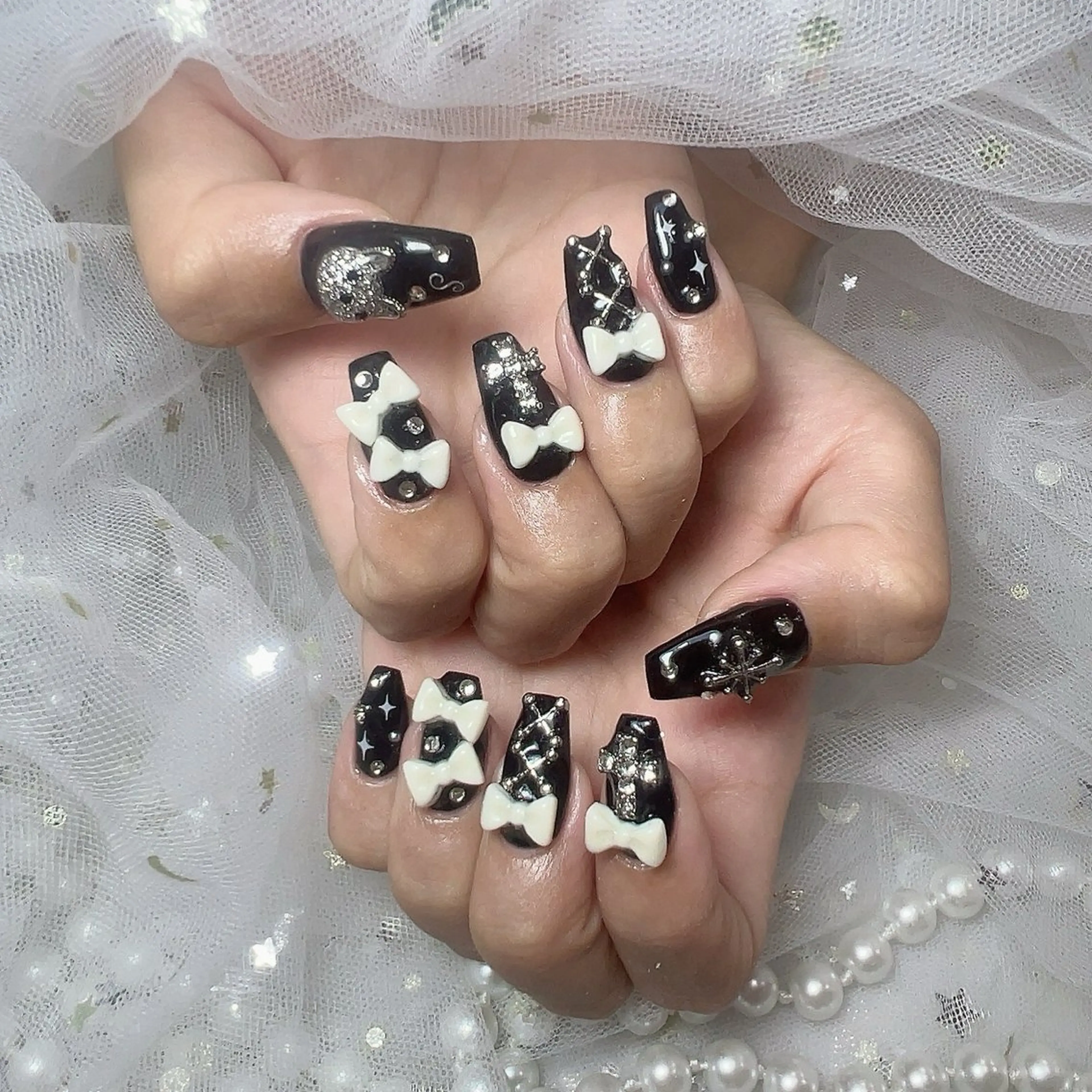 ネイル アートネイル フラッシュネイル フットネイル フレンチネイル ジェルネイル ハンドネイル You&Me Reonaのネイルデザイン