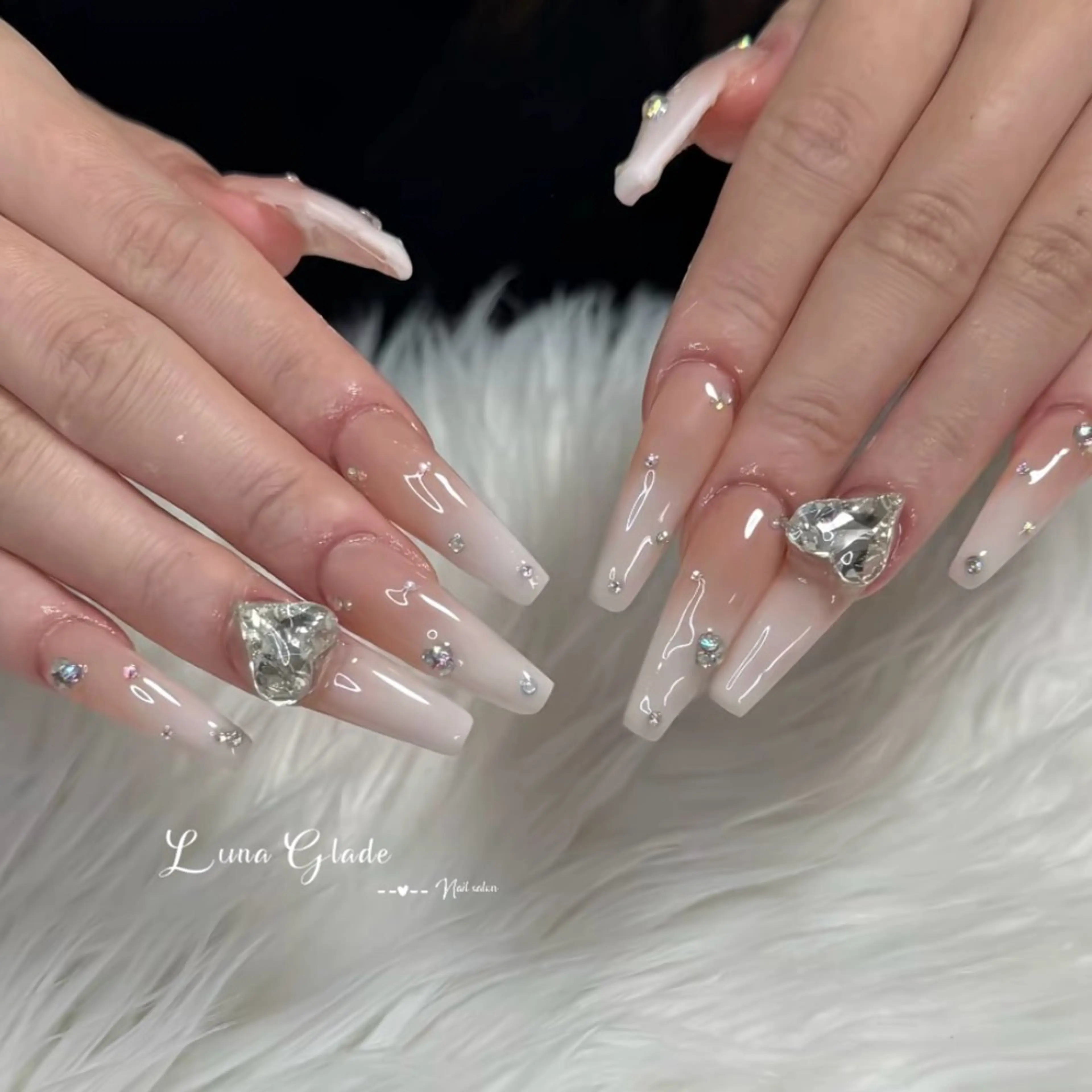 ネイル ハンドネイル Luna Glade Nail Salon所属・Luna Gladeのネイルデザイン