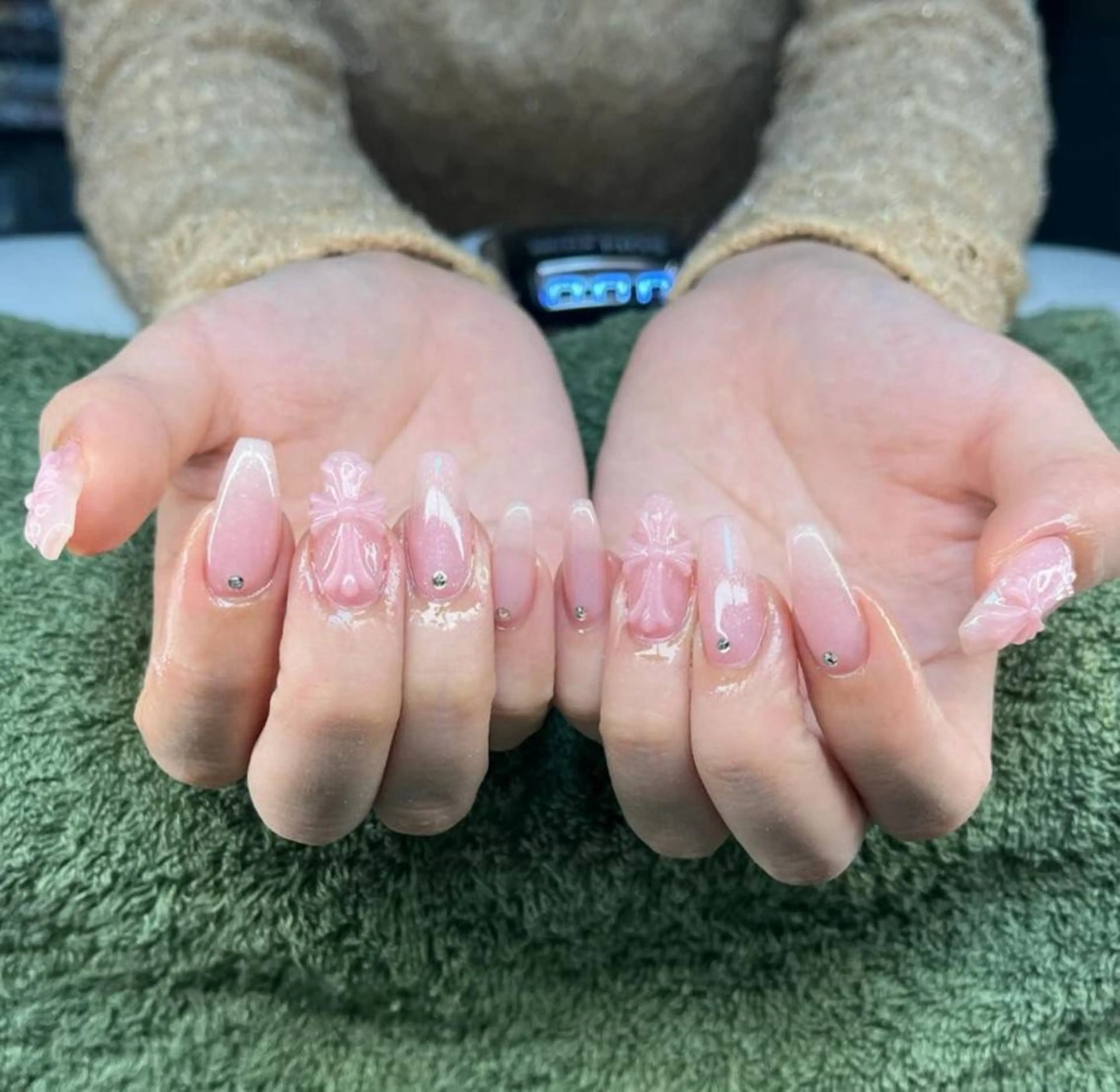 ネイル ストーンネイル ハンドネイル フットネイル MHR nailのネイルデザイン