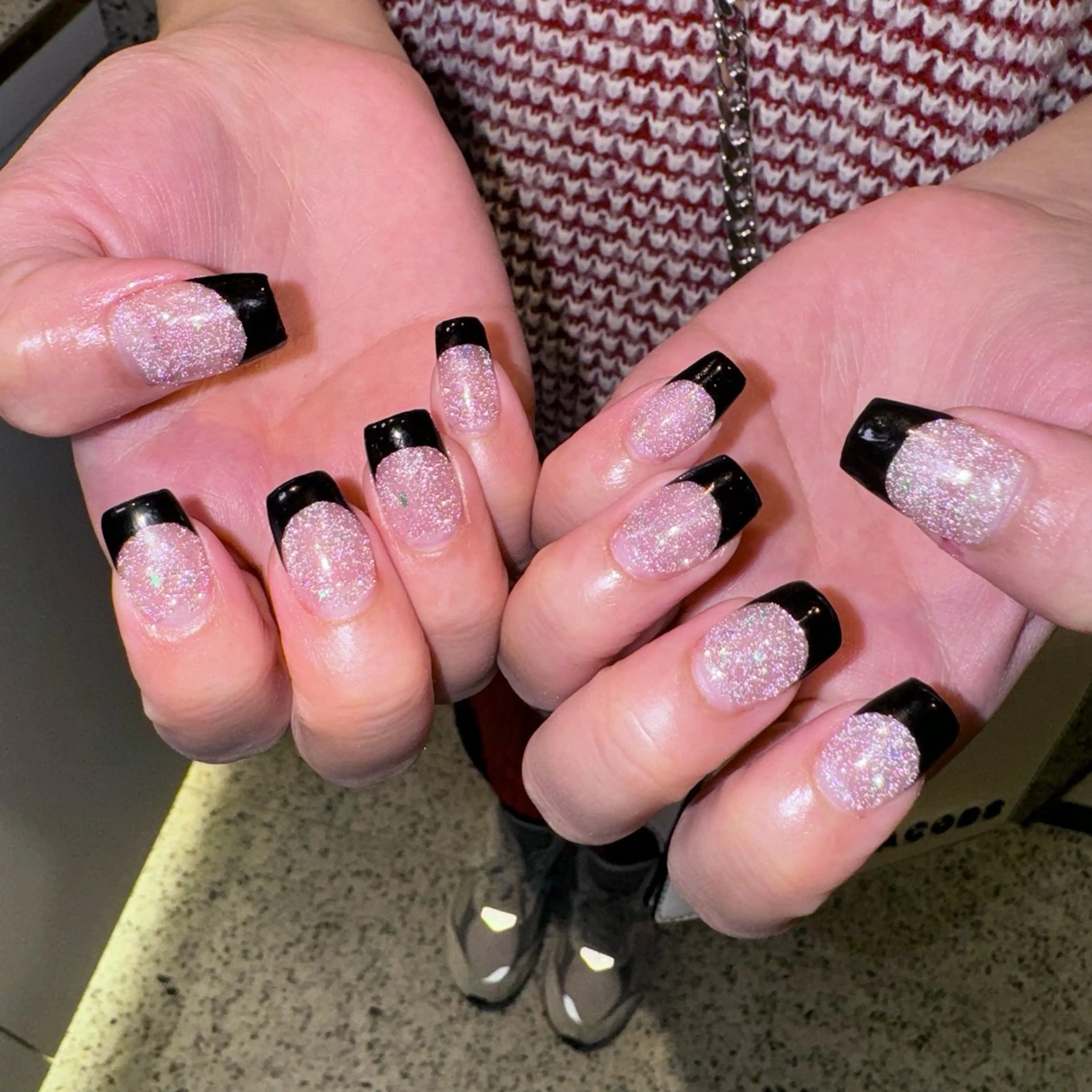 ネイル フラッシュネイル フレンチネイル ハンドネイル RIEKO🍒 ワンホン♡推しネイルのネイルデザイン