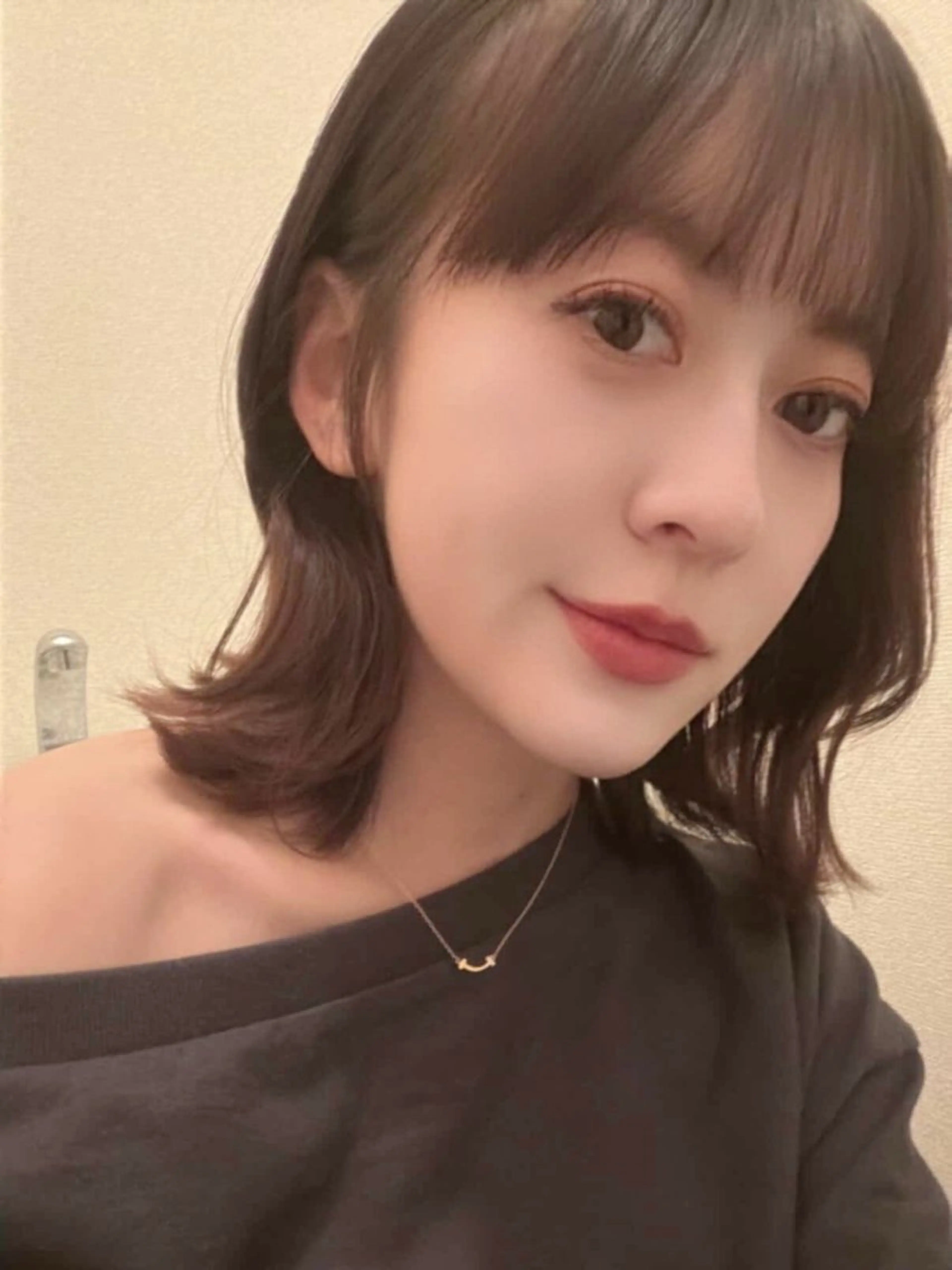 ミディアム ボブ くびれヘア VIVIE【ヴィヴィ】所属・髪質改善/韓国風 レイヤー/田村祐樹のヘアスタイル