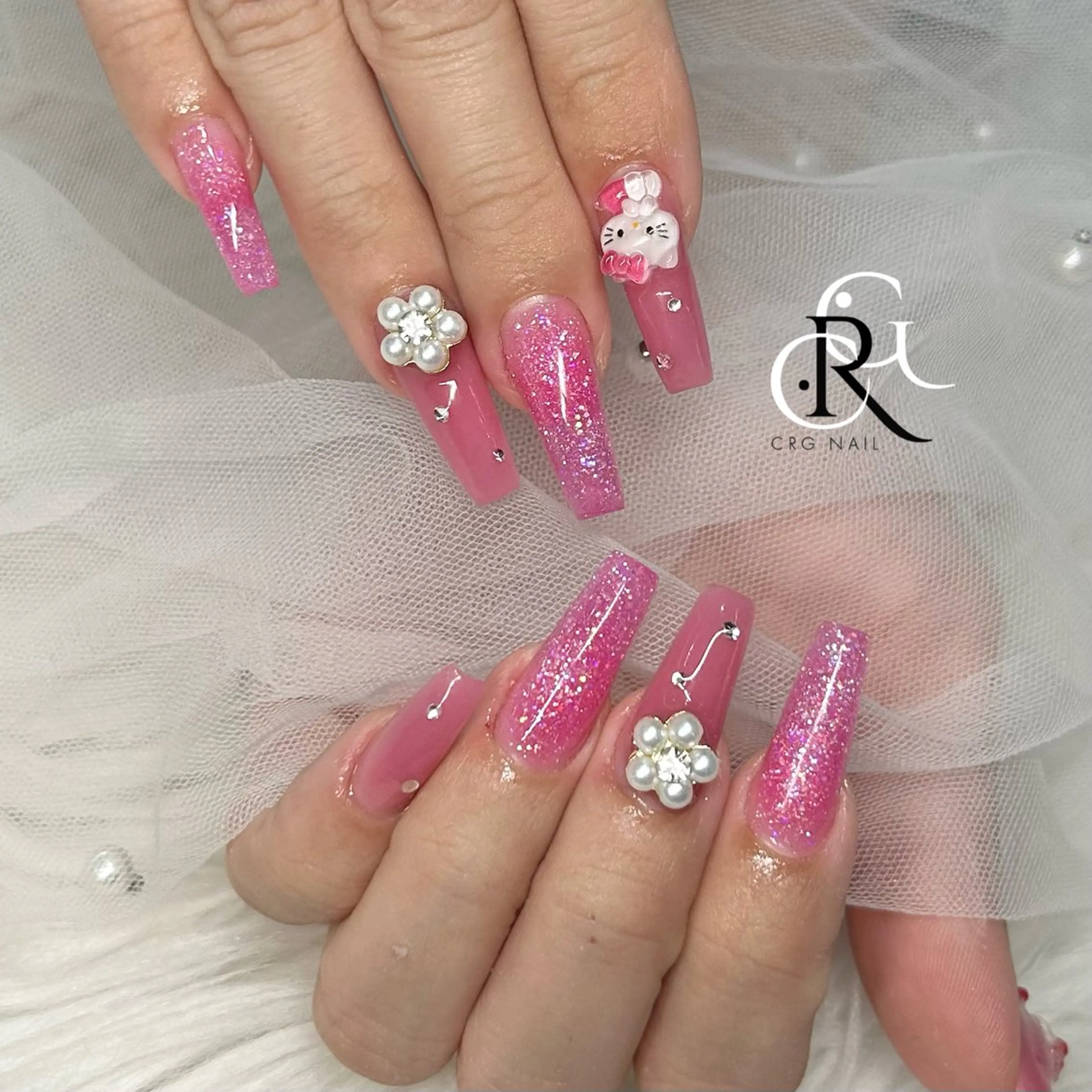 ロング ハンドネイル CRGNAIL RENAのネイルデザイン