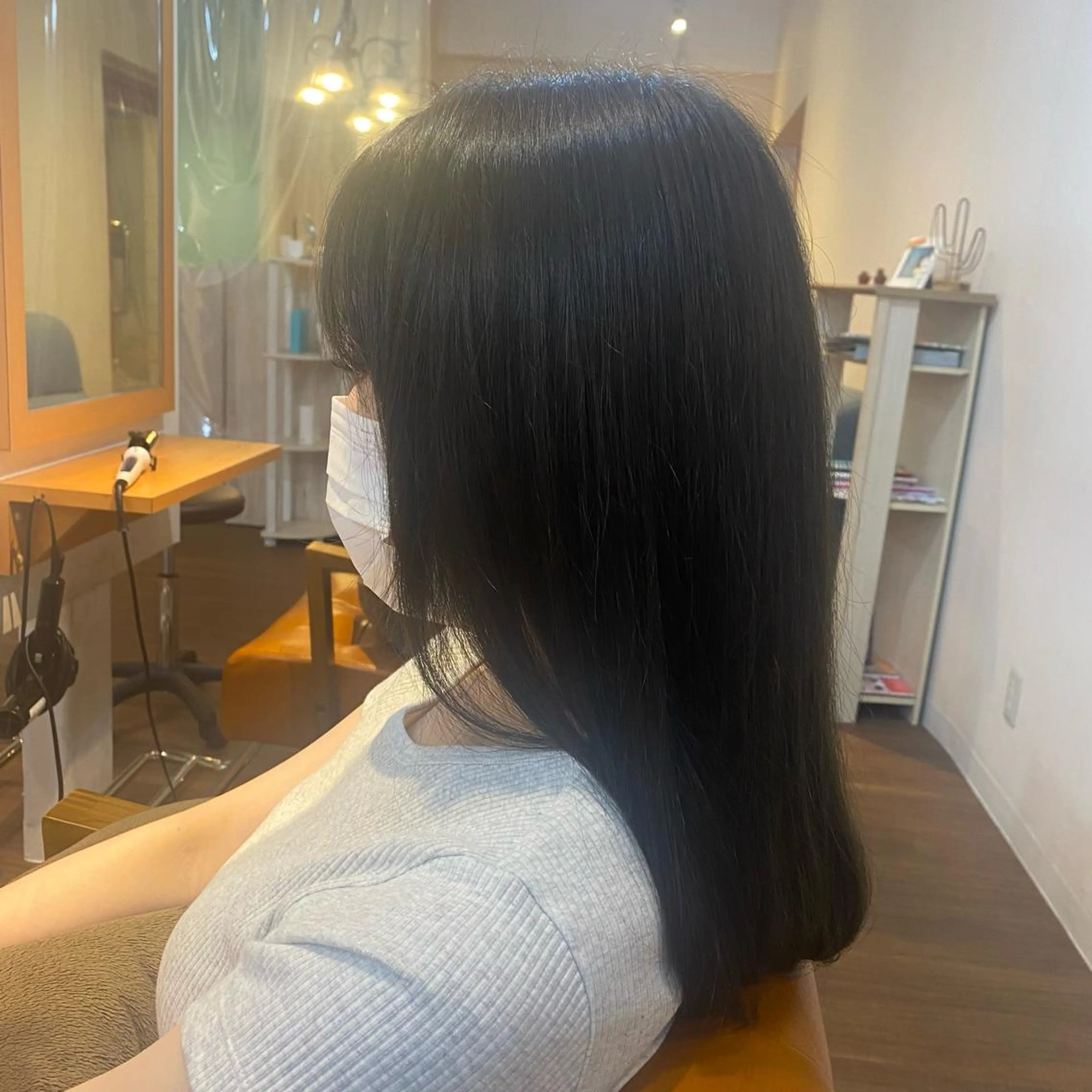 カラー 渋谷 美優のヘアスタイル