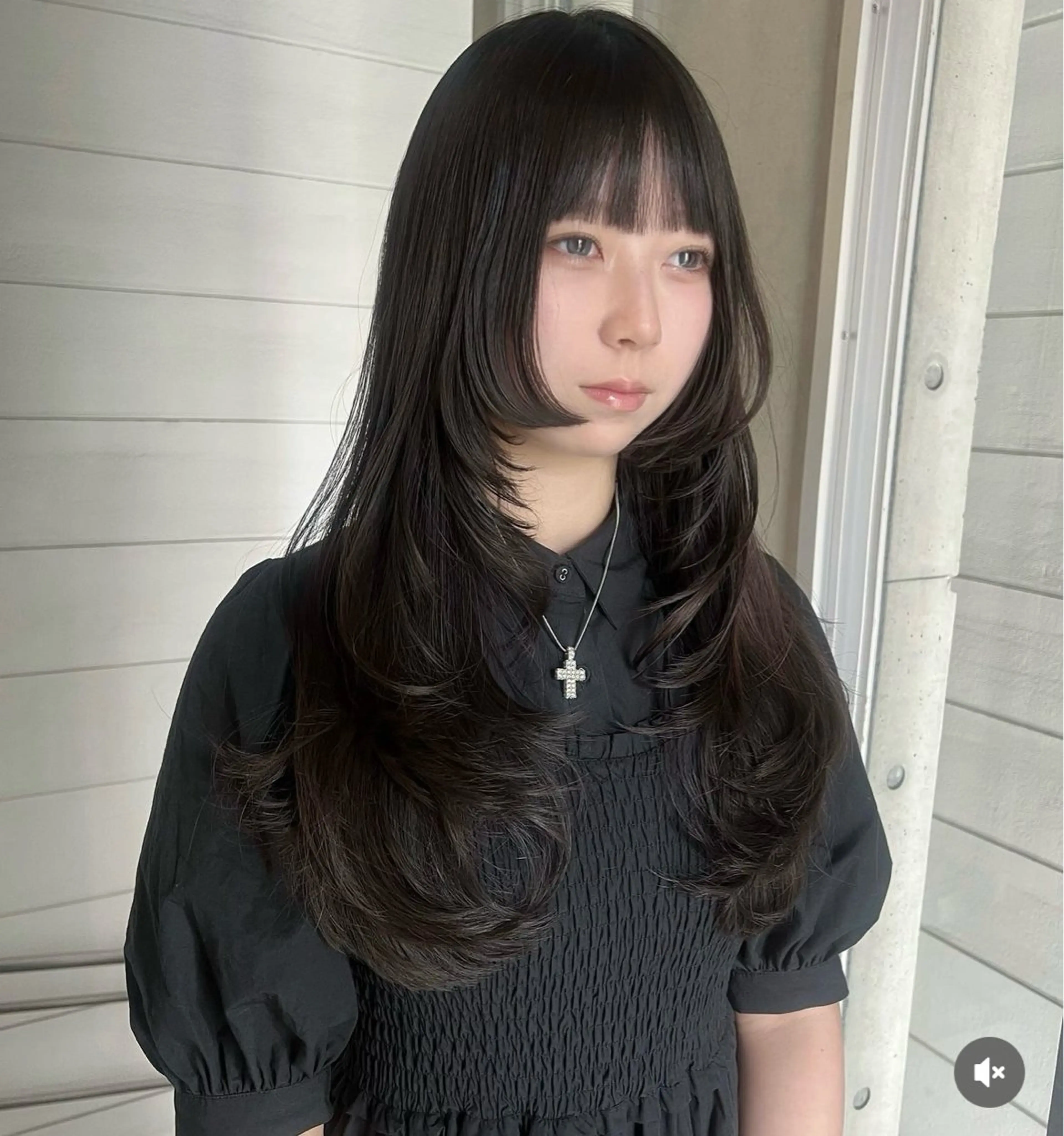 ロング 顔まわりレイヤー レイヤーカット ロング ウルフカット 名古屋美容室 Sopiリナのヘアスタイル