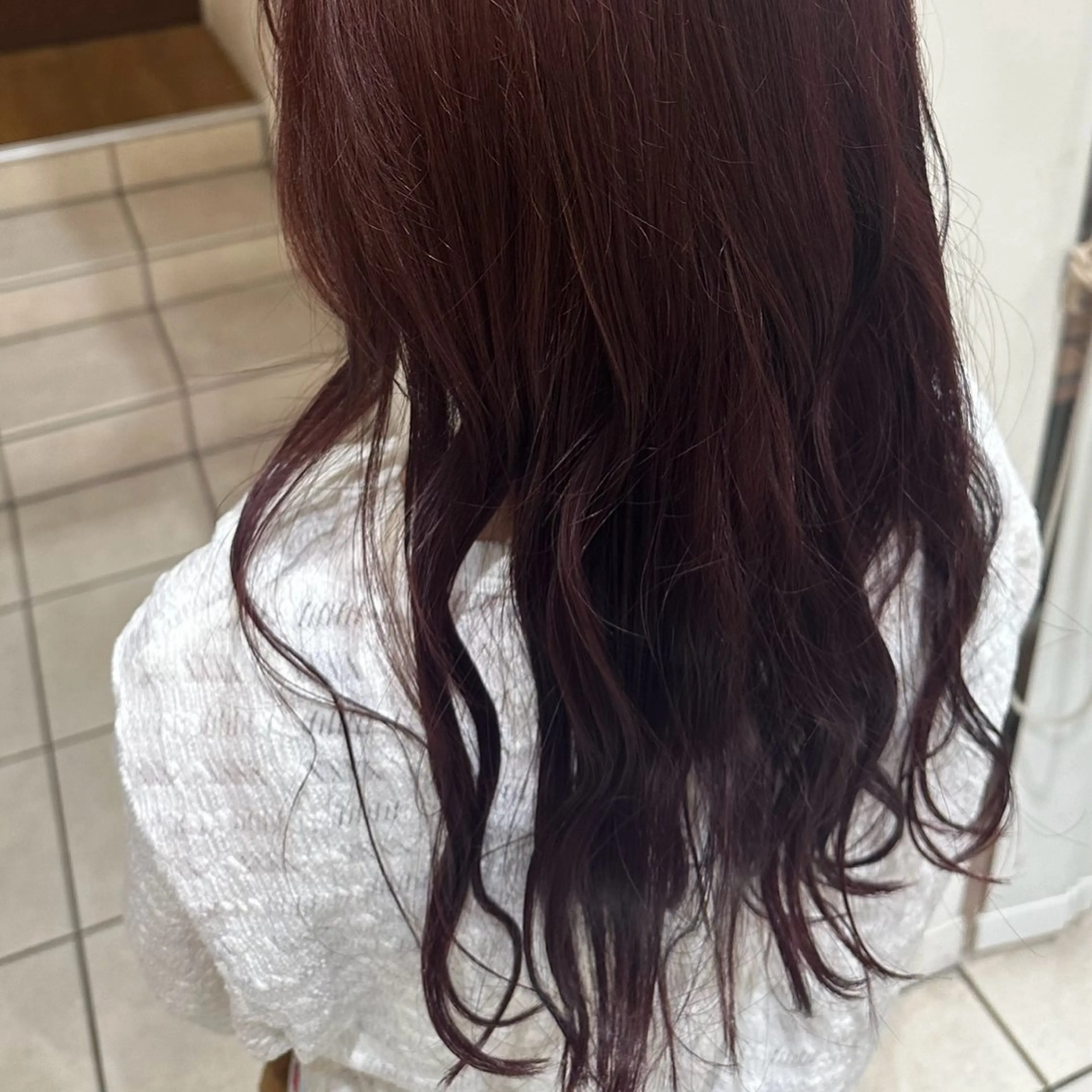 カラー 西澤 希のヘアスタイル