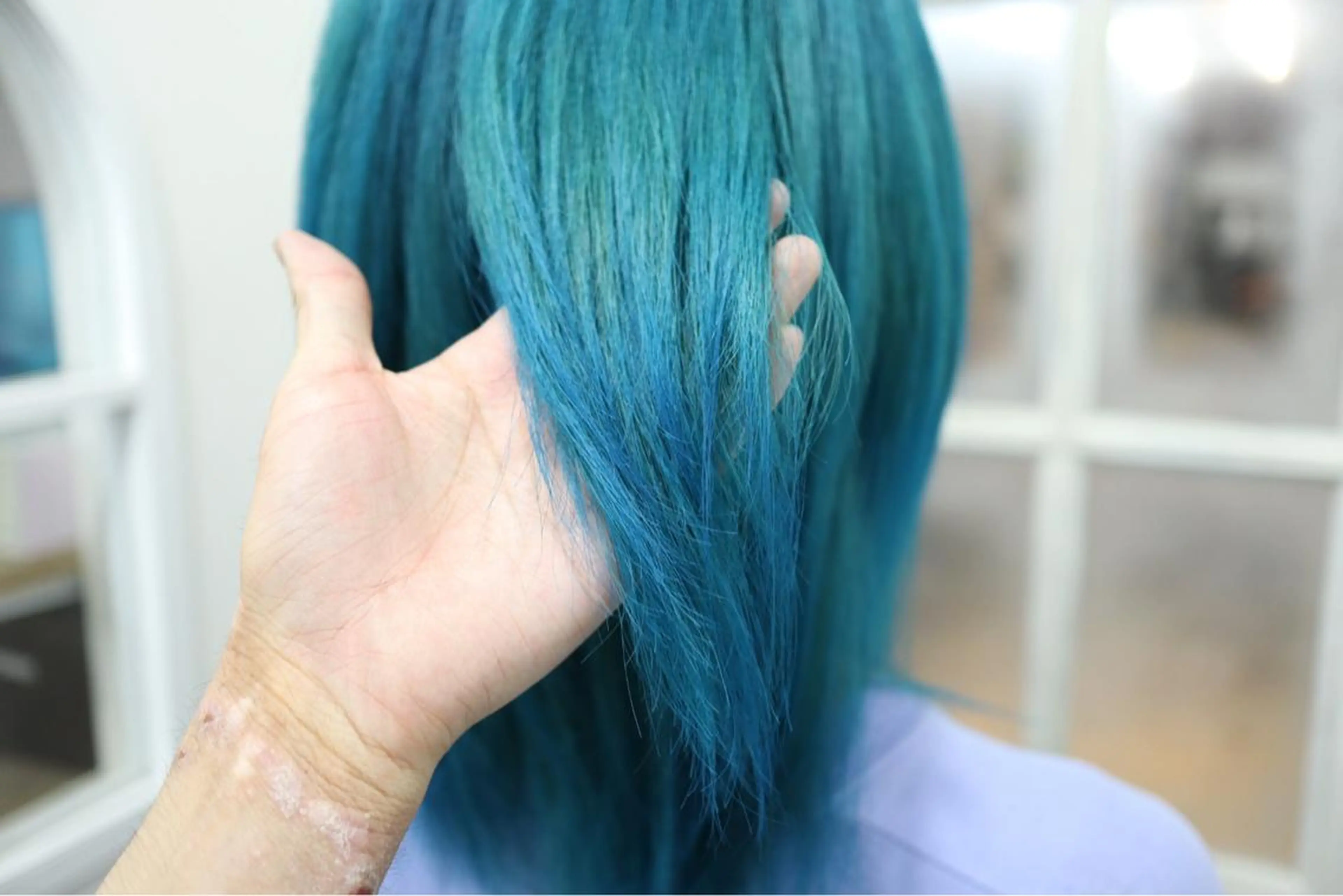 セミロング カラー アディクシーカラー ベージュカラー ブリーチ ケアブリーチ ダブルカラー ヘアカラー トリートメント ✨池袋ブリーチ特化 Hibiki✨のヘアスタイル