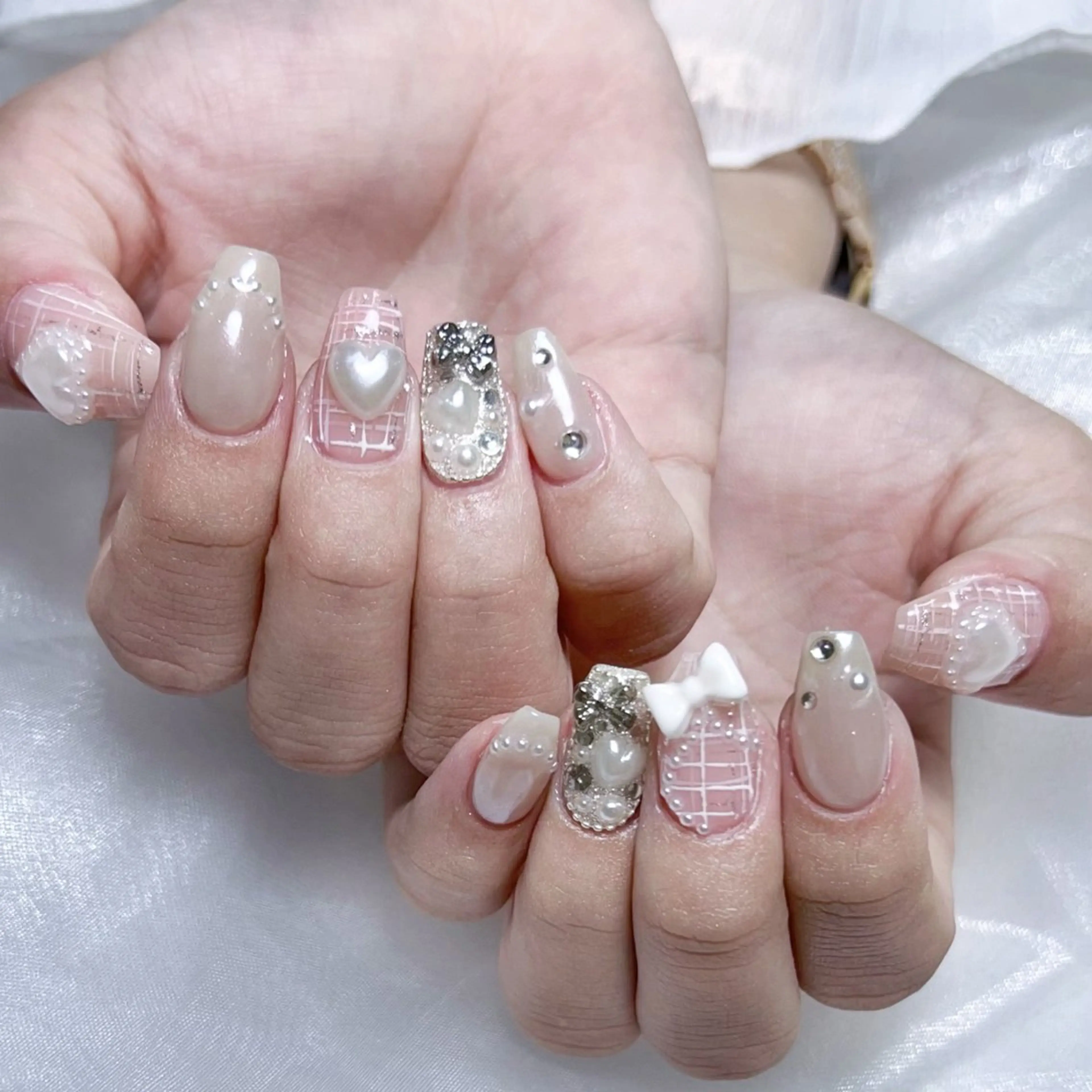 メンズ ネイル メンズ韓国風 アートネイル オーロラネイル ガーリー キラキラネイル ハンドネイル Nail salon 木にいるのネイルデザイン