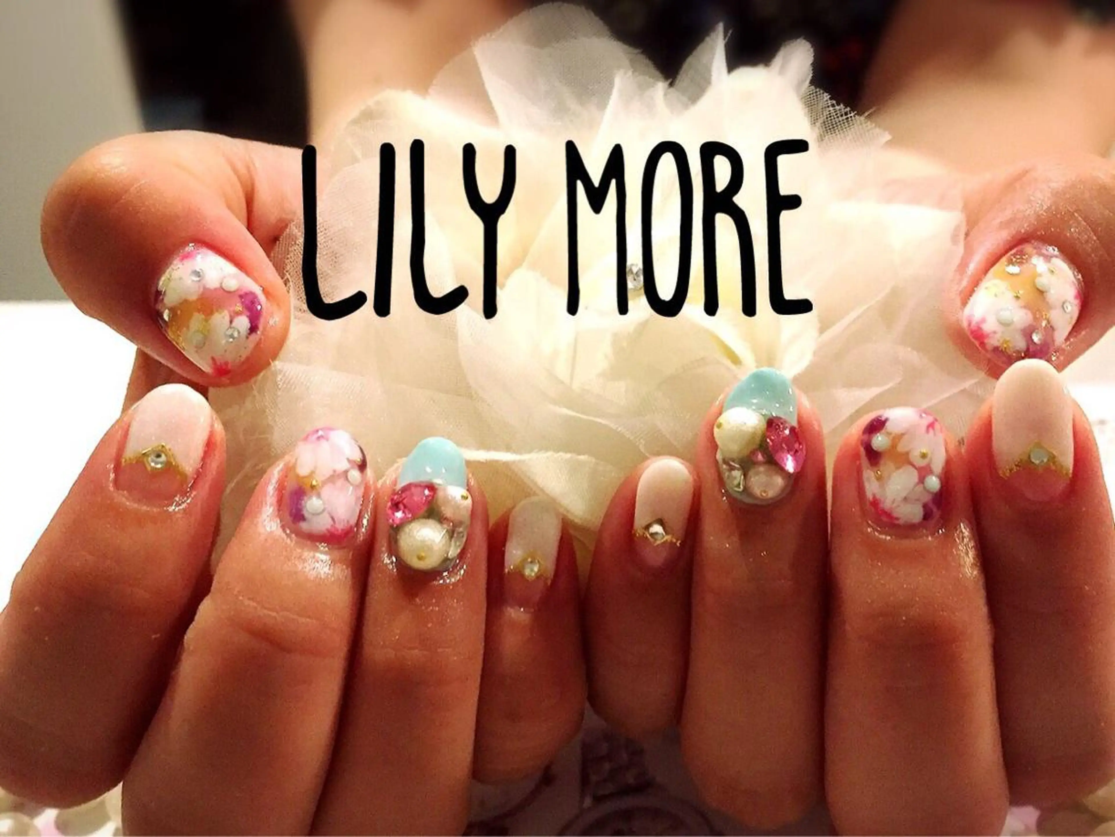 ネイル フラワーネイル Lily closetのネイルデザイン