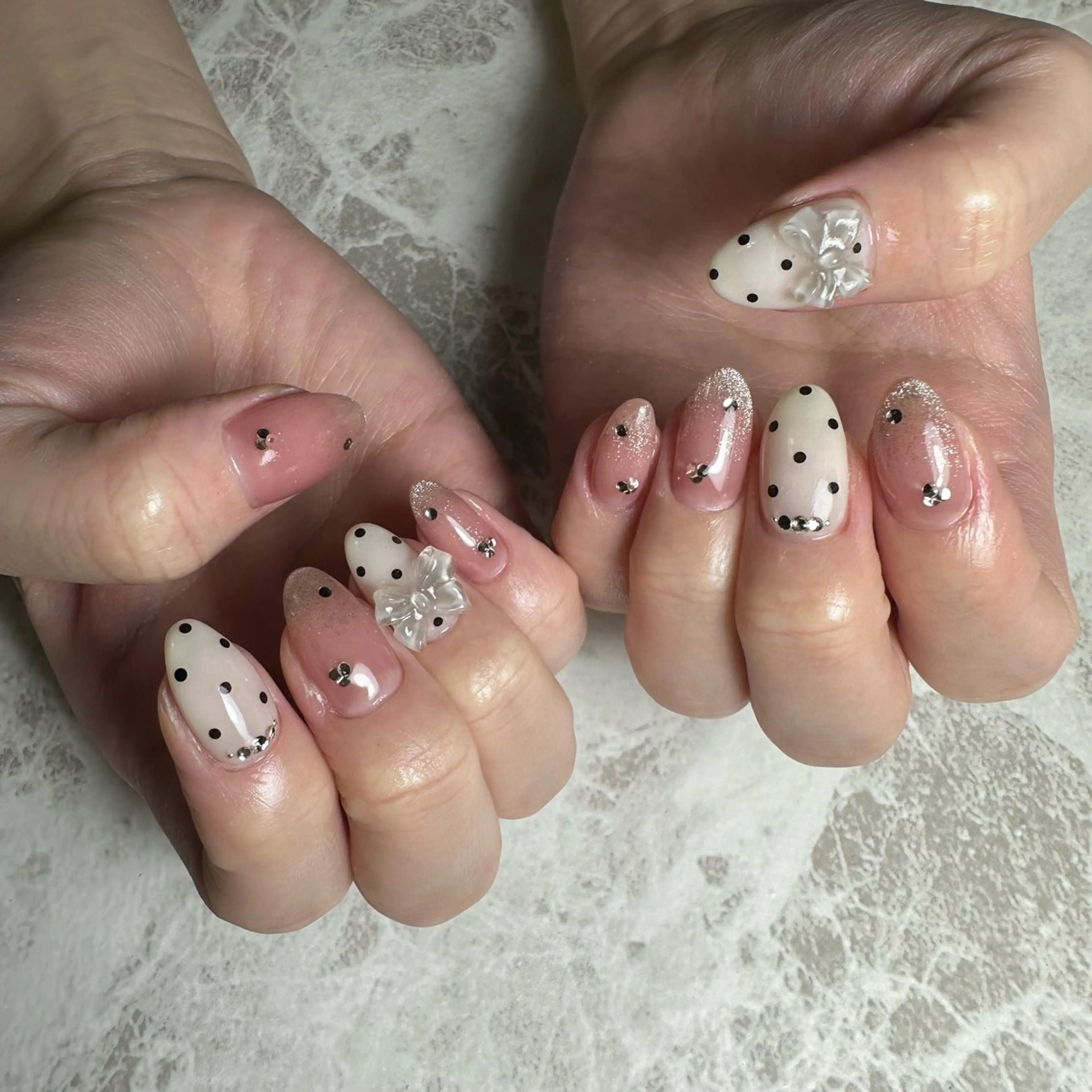 ネイル ハンドネイル repos~ルポ~所属・里見 麗のネイルデザイン