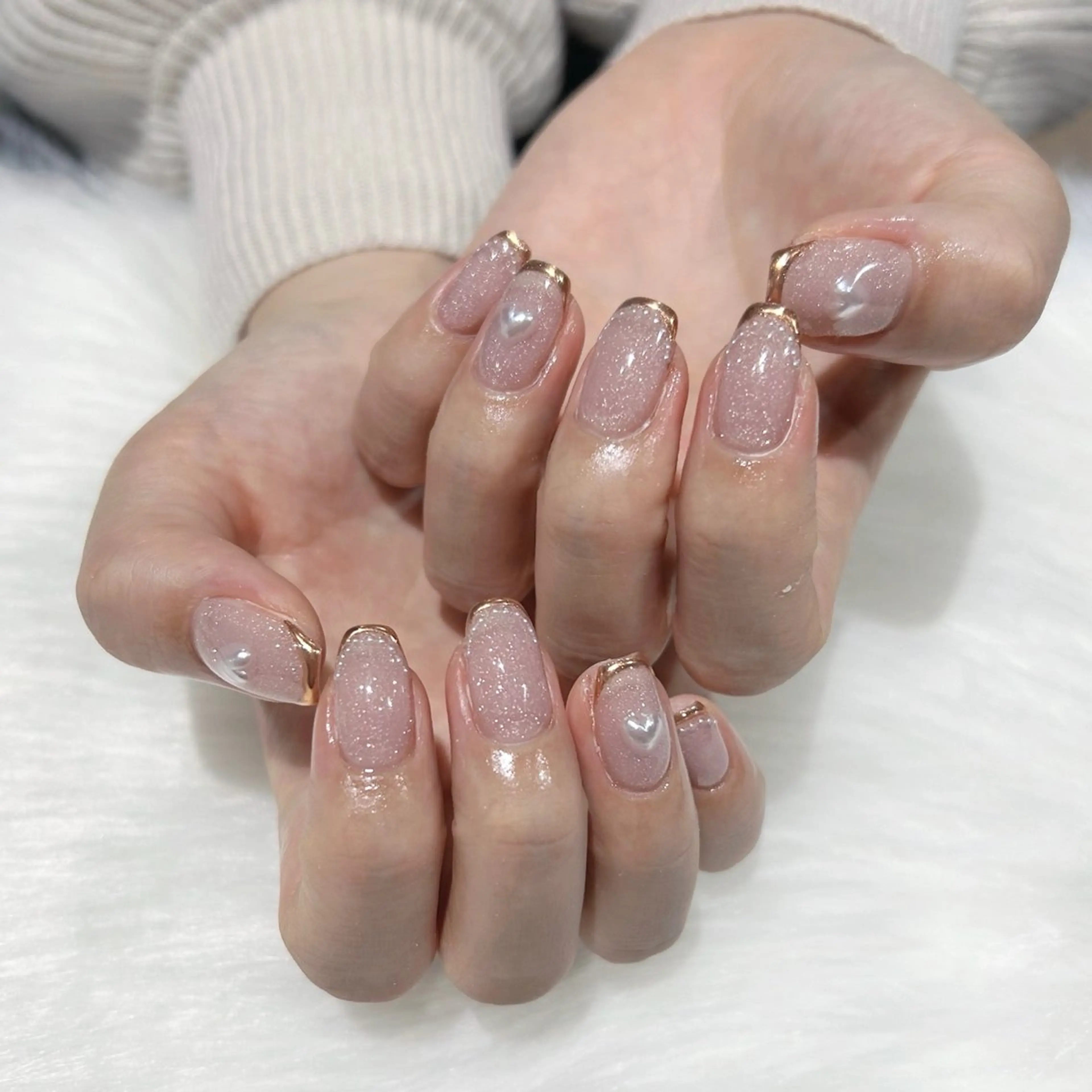 ネイル フレンチネイル ガーリー キラキラネイル ミラーネイル ワンホンネイル ハンドネイル ぷりゅねる 心斎橋のネイルデザイン