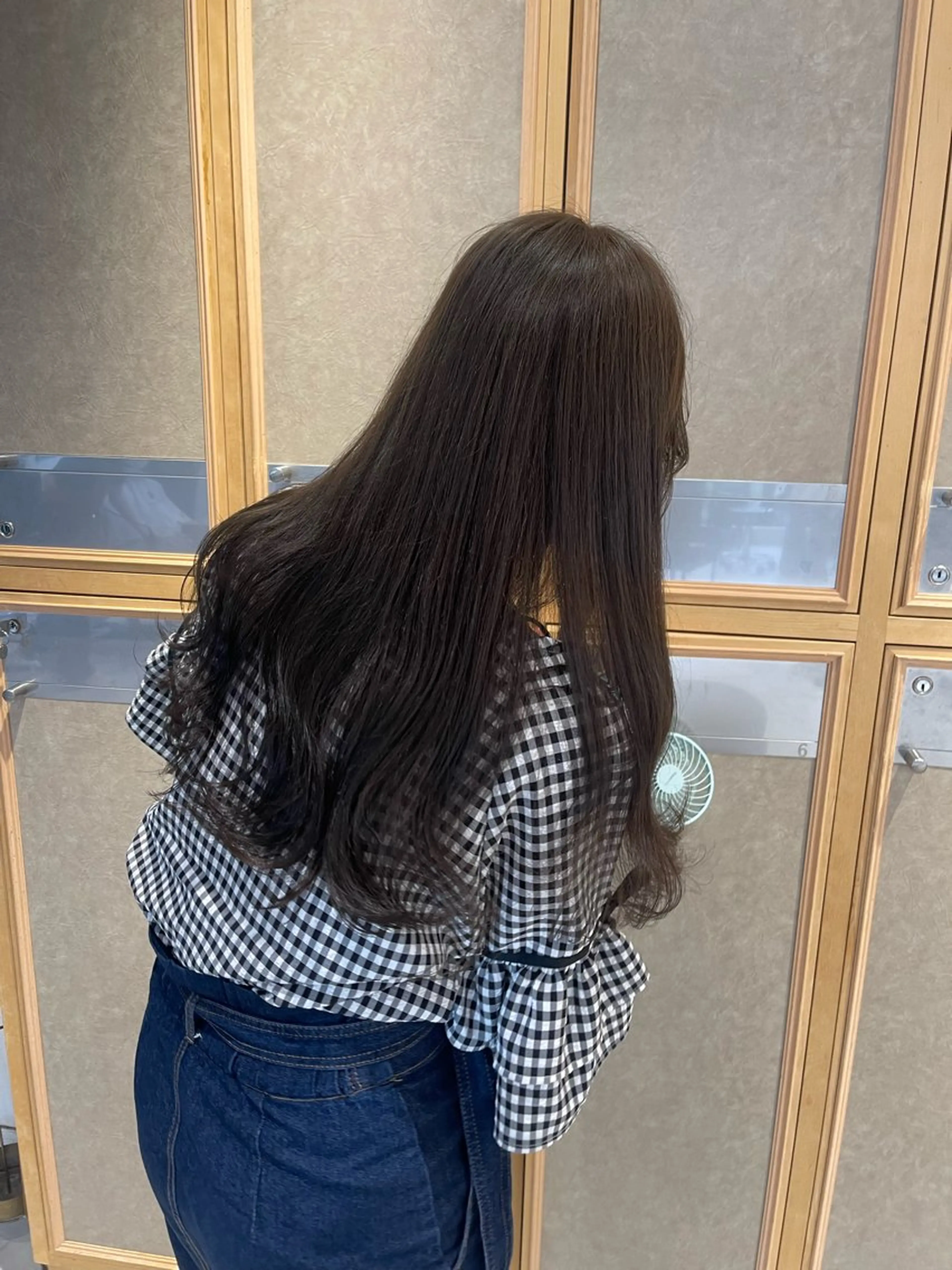 ロング カラー グレージュ ヘアカラー トリートメント ヘッドスパ ヘアセット ラベンダー/レイヤー スタイル🤎mamiのヘアスタイル