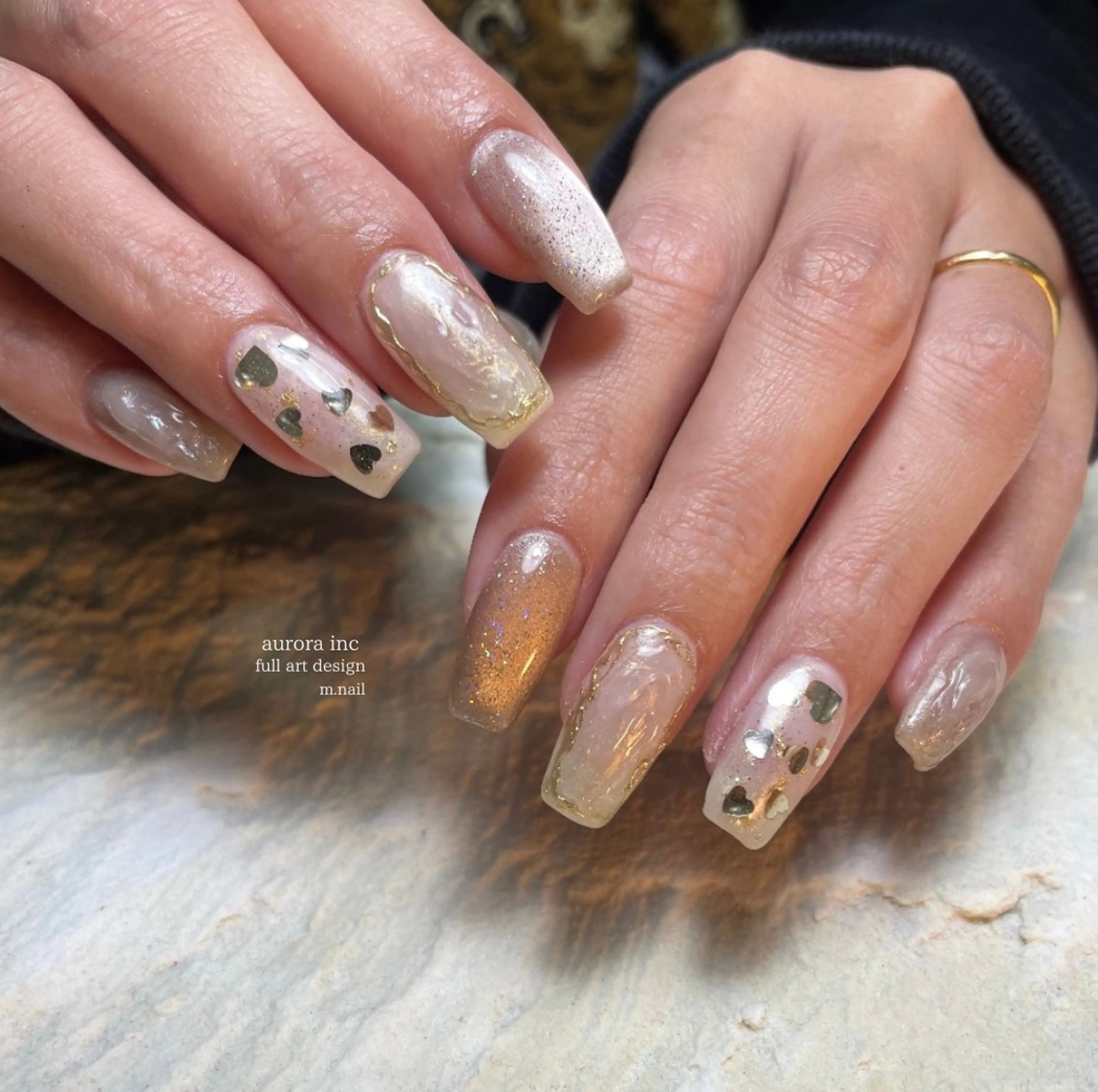 ネイル アートネイル フラッシュネイル ニュアンスネイル ホワイト ハンドネイル m.nail salonのネイルデザイン