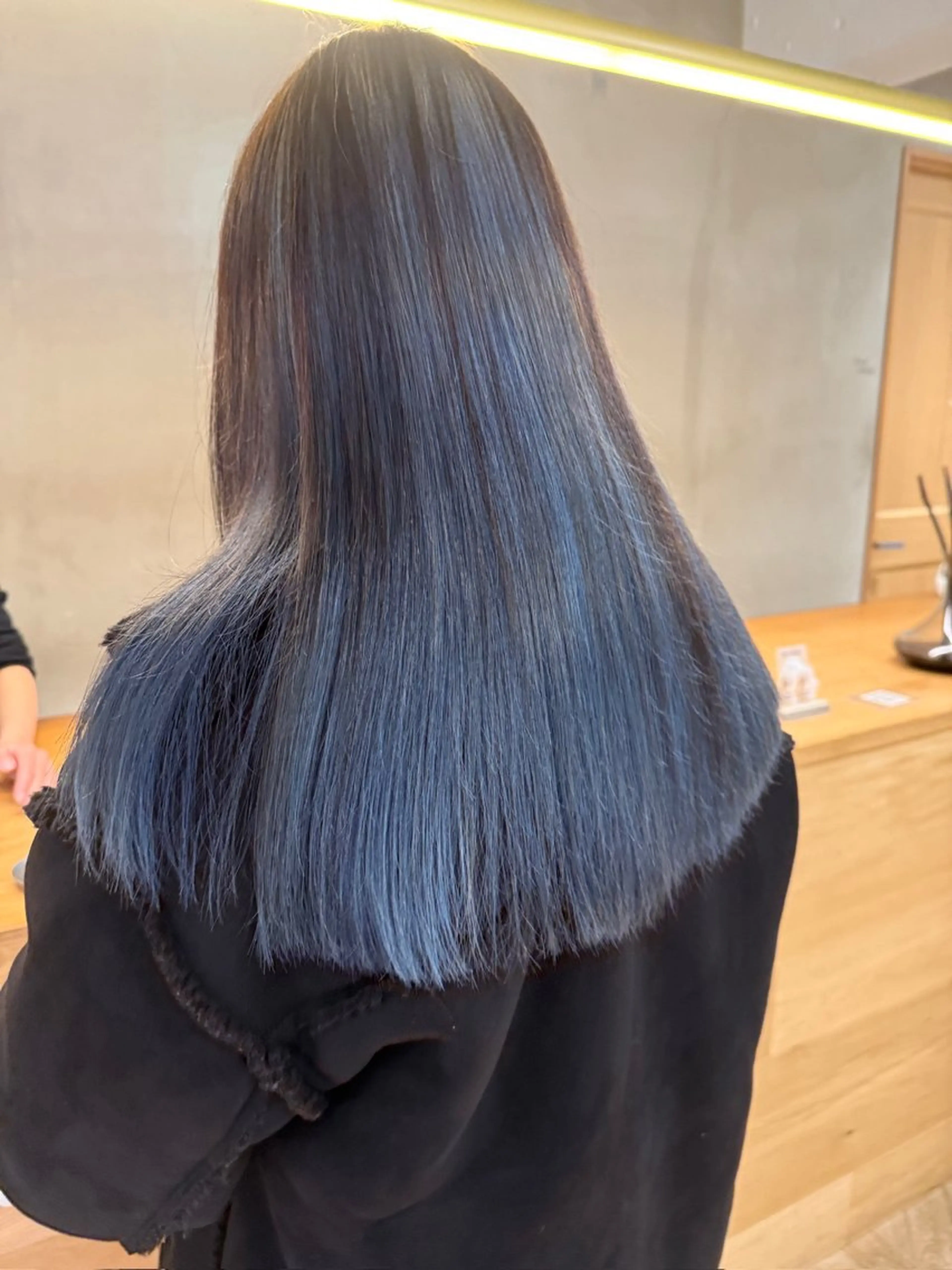 ロング 🤍LOREN エリコ🌈のヘアスタイル