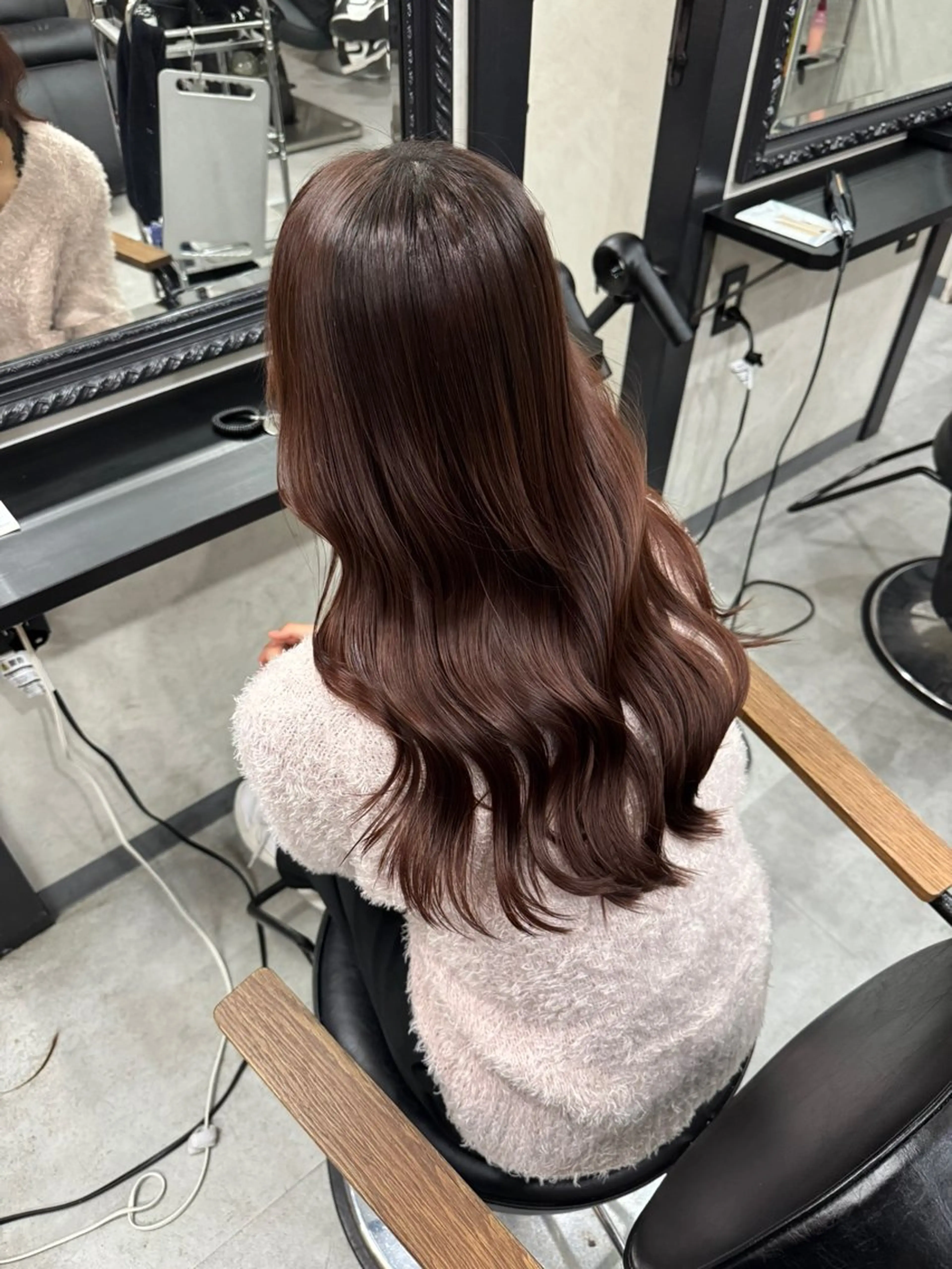 セミロング カラー ベージュカラー ブリーチ ブラウンカラー 透明感カラー ブリーチなしカラー ヘアカラー トリートメント mana／ブリーチ なし／ベージュ／暖色のヘアスタイル