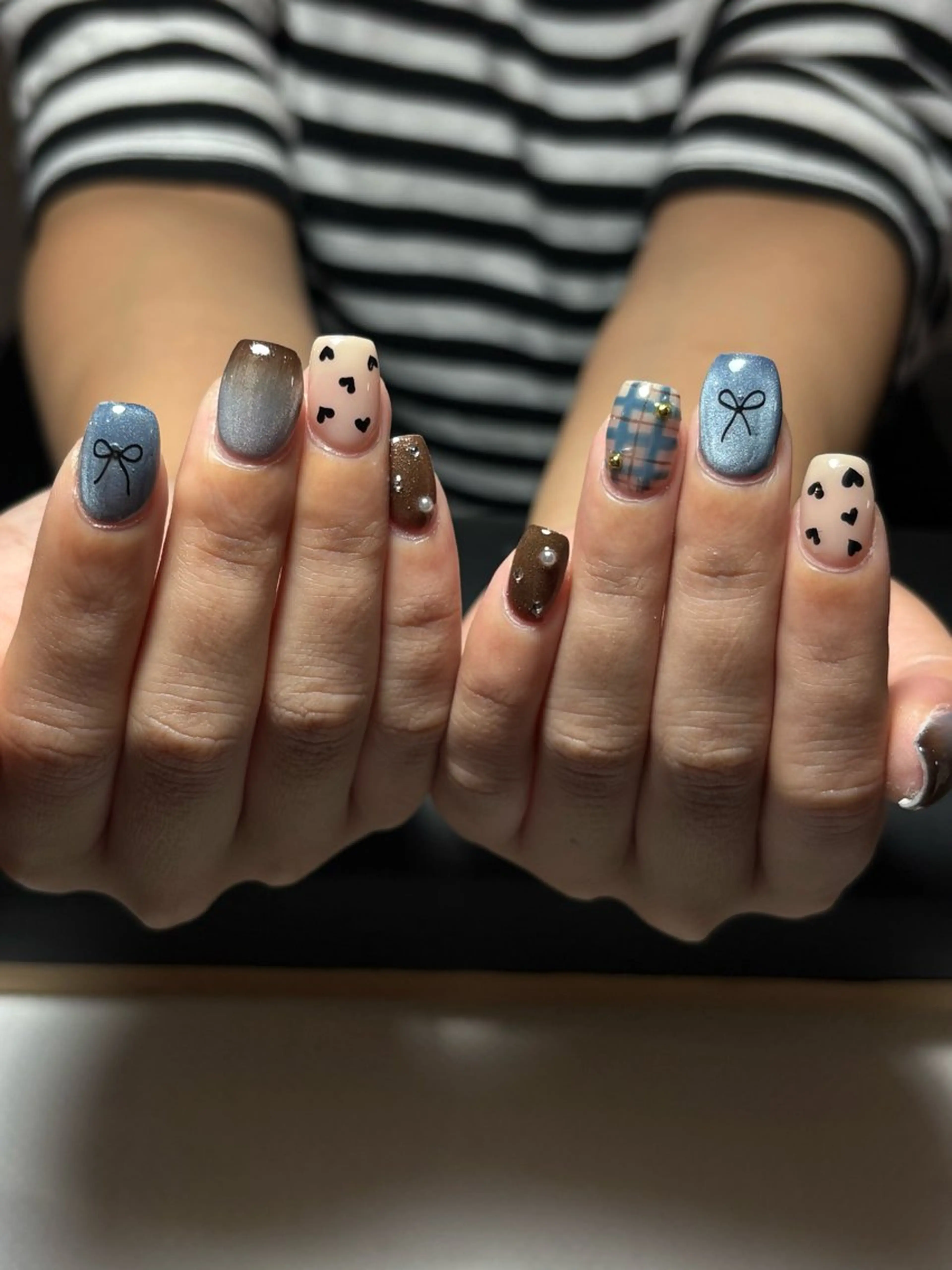 ネイル ブルー ブラウン ガーリー ハート 韓国ネイル モンナ CCのネイルデザイン