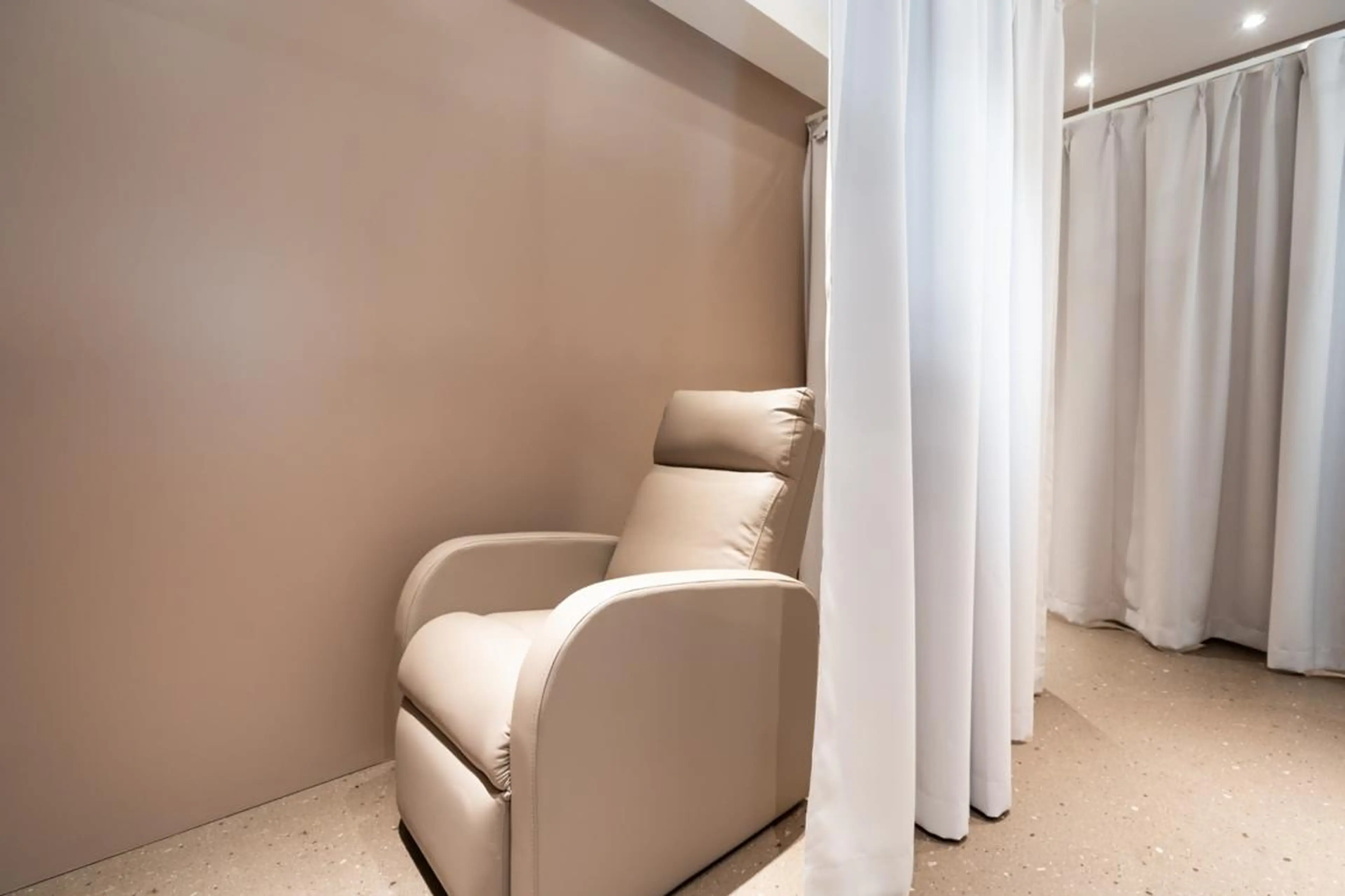 アイブロウ 高杉 愛の眉毛・アイブロウイメージ