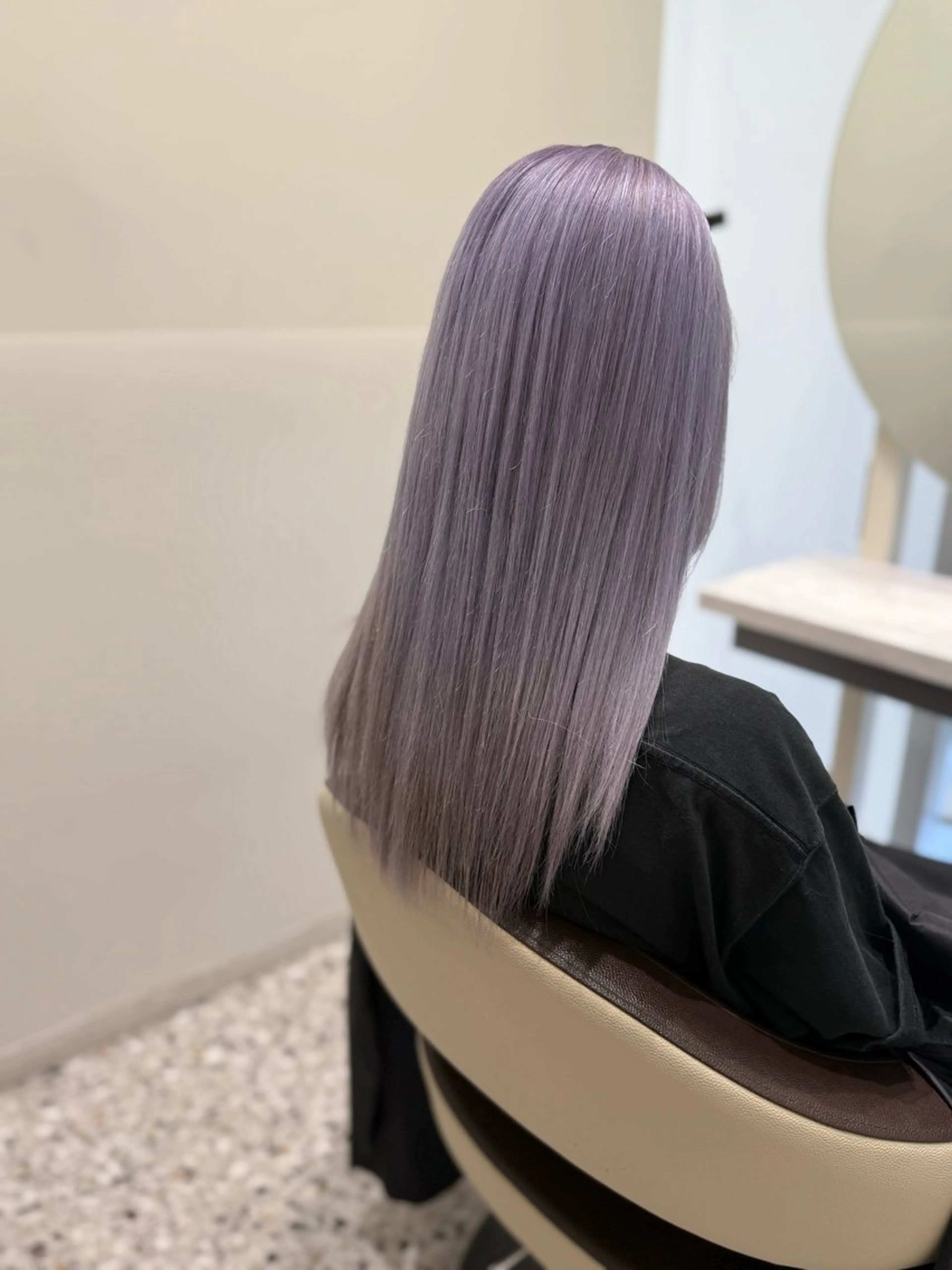セミロング ヘアカラー トリートメント ✨ハイトーン✨透明感 ✨生神　優季のヘアスタイル