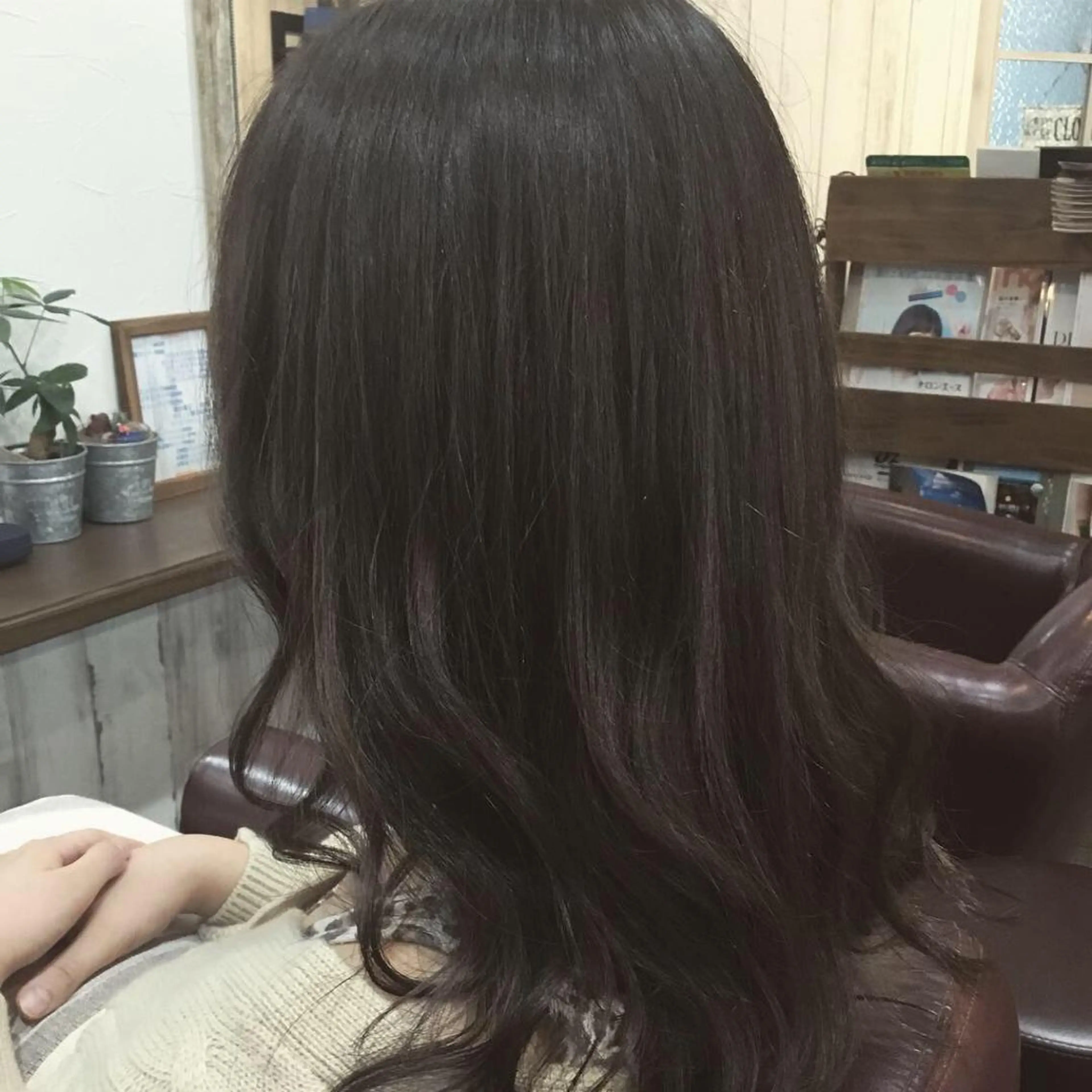 セミロング カラー パーマ 金崎 新吾のヘアスタイル