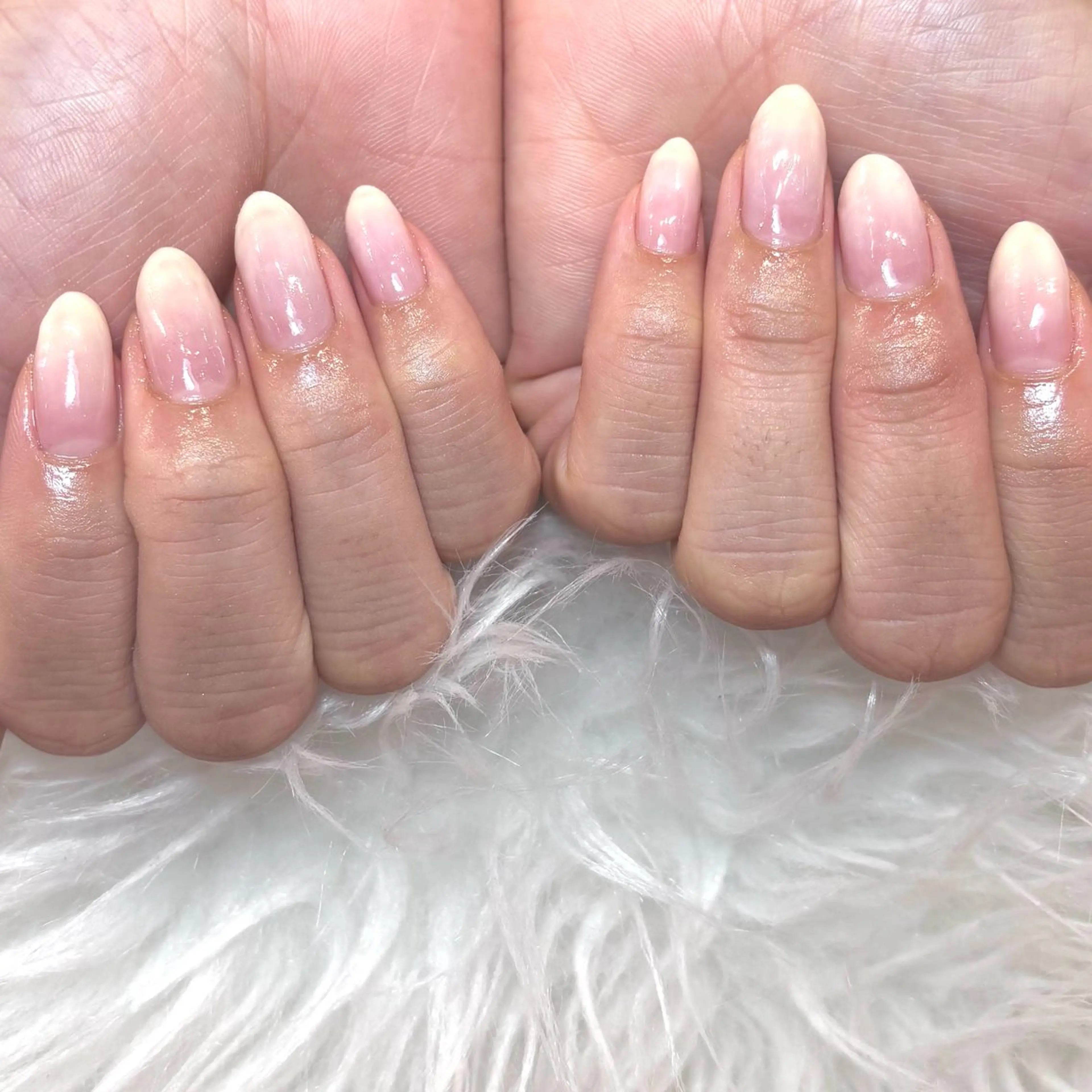 ネイル グラデーション Lib VALLA Aoiのネイルデザイン