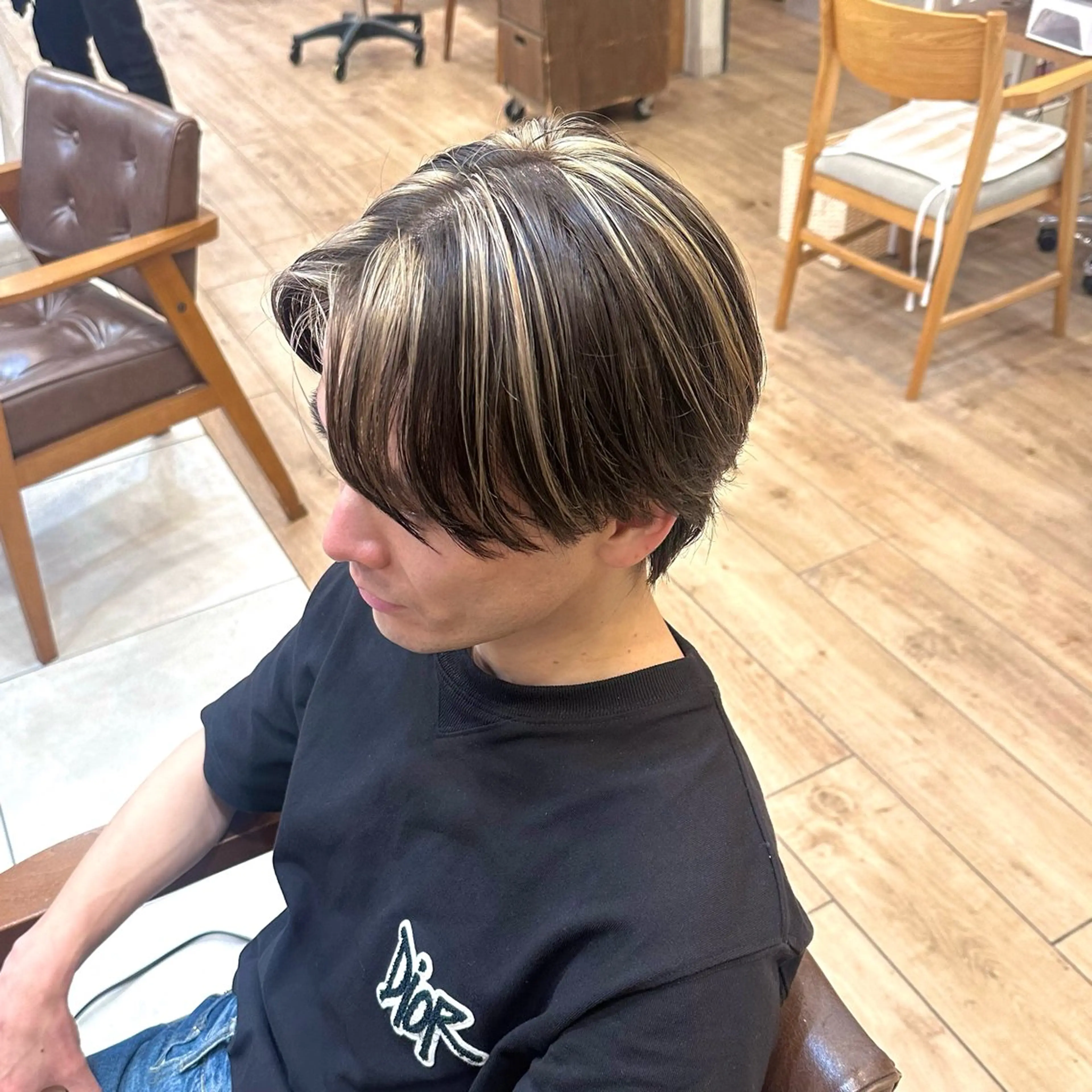 カラー メンズ センターパート メンズハイライト ハイライトカラー 🌈【曲がる縮毛矯正 】🌈益子卓馬のヘアスタイル