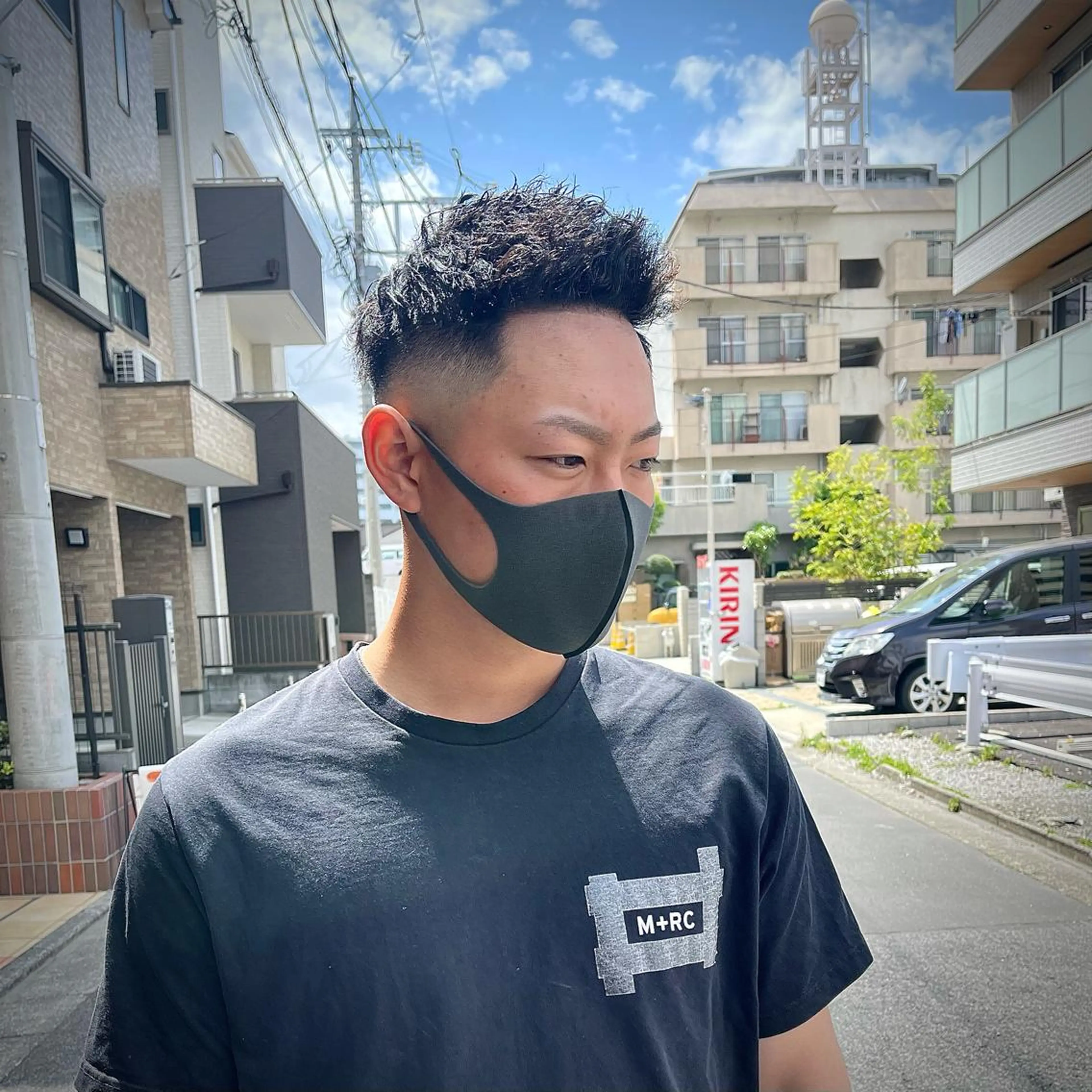 話題のスキンフェード🔥minimo予約限定✨スキンフェード＋指名料＋襟剃り＋＋シャンプー＋ブロー＋セット込み価格🌈の写真