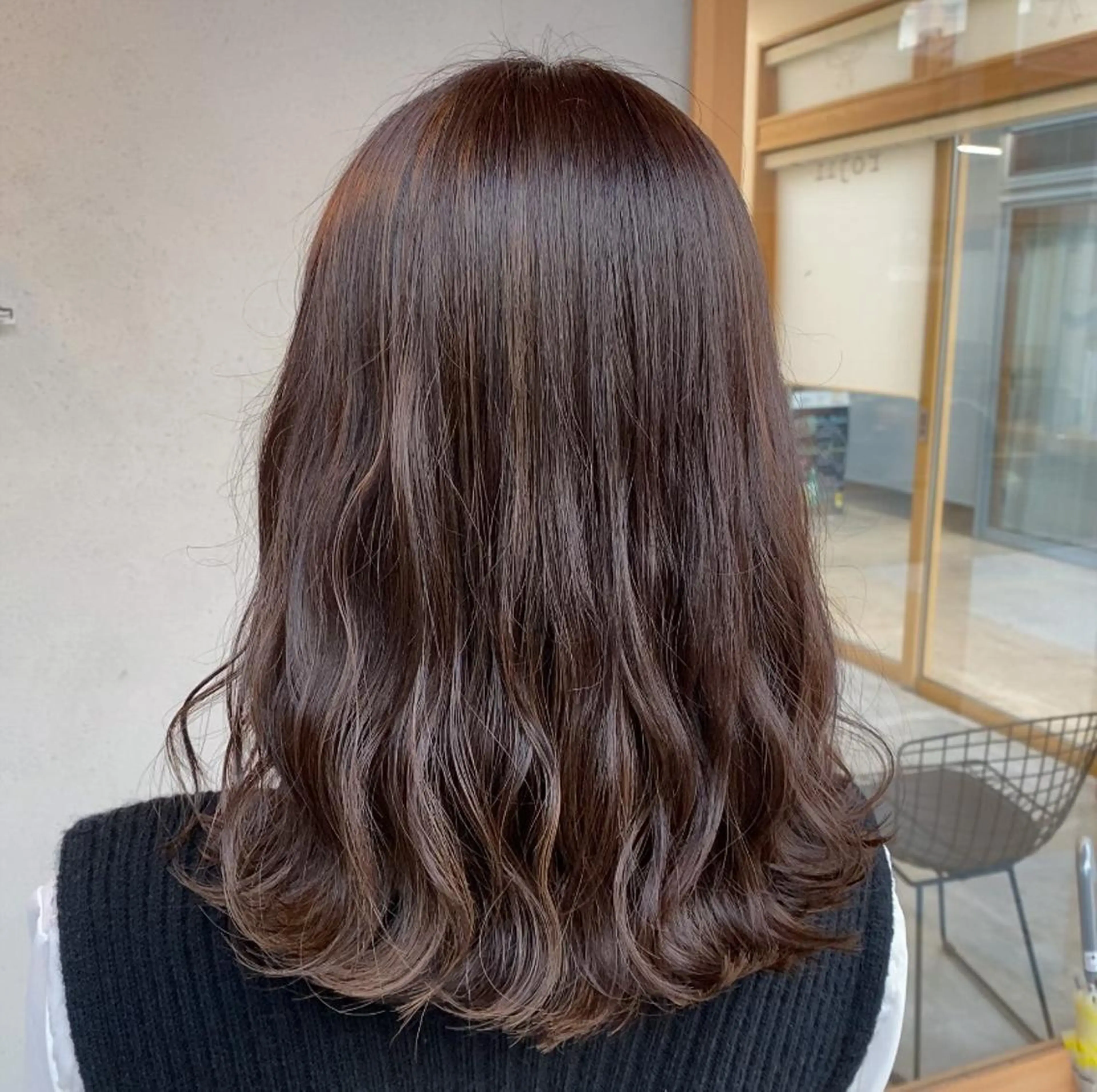 セミロング ヘアカラー DECORArojii所属・赤坂 菜々恵のヘアスタイル