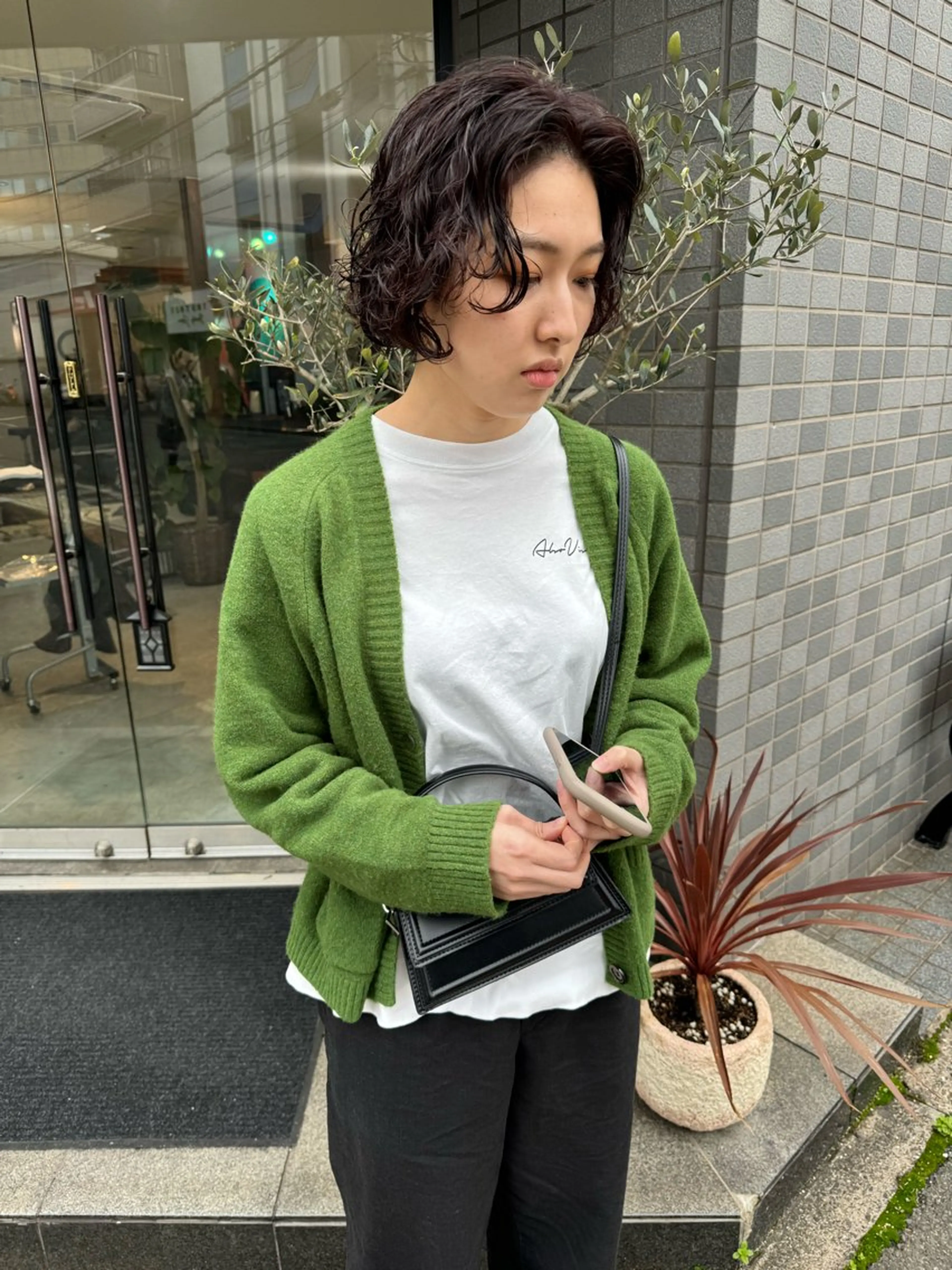 ショート パーマ カット パーマ トリートメント (h)wim ウィムのヘアスタイル