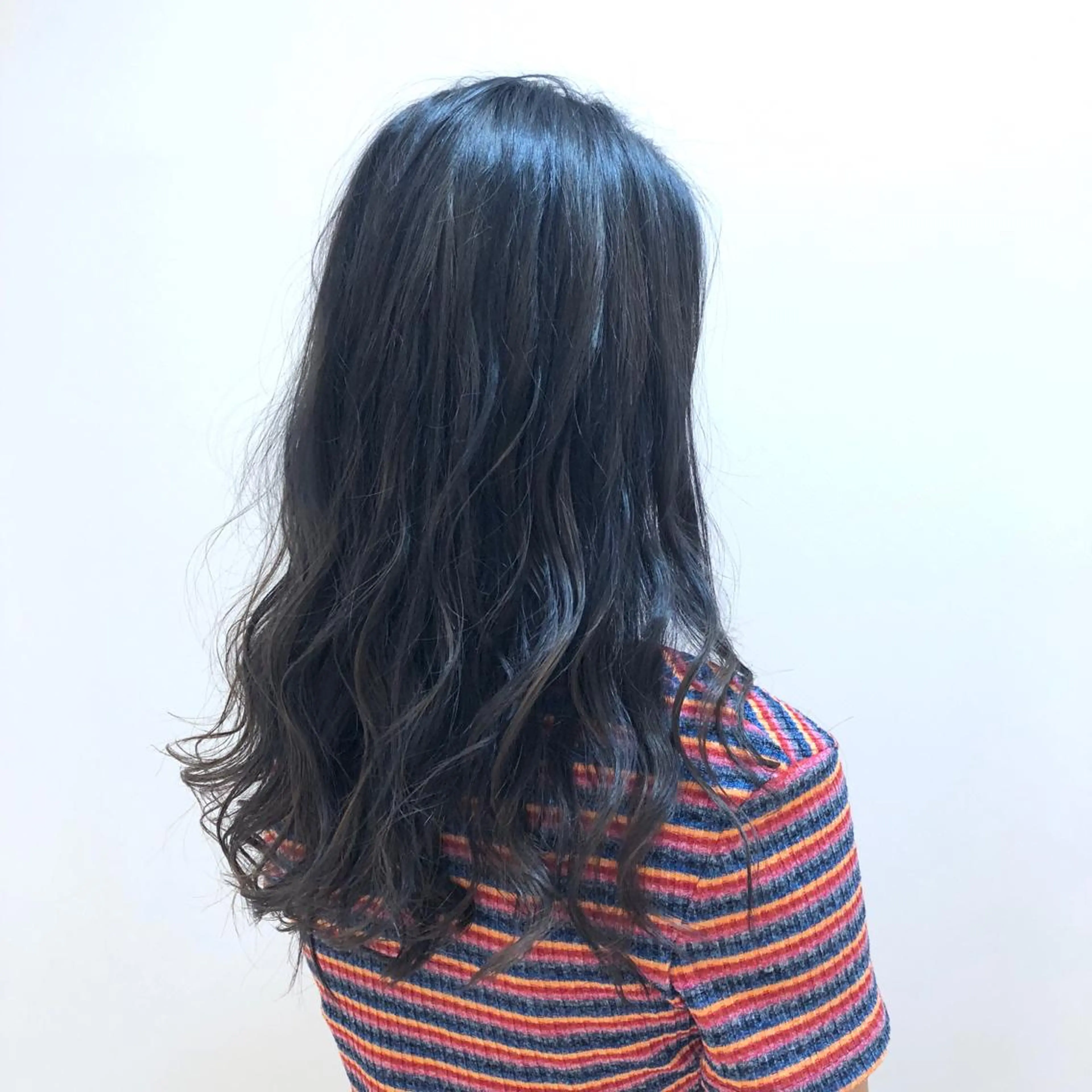 ロング カラー ブリーチ ブルーカラー ブルージュ ケアブリーチ 🌈ぷる艶カラー🌈 髪質改善👑柳沼尚貴のヘアスタイル