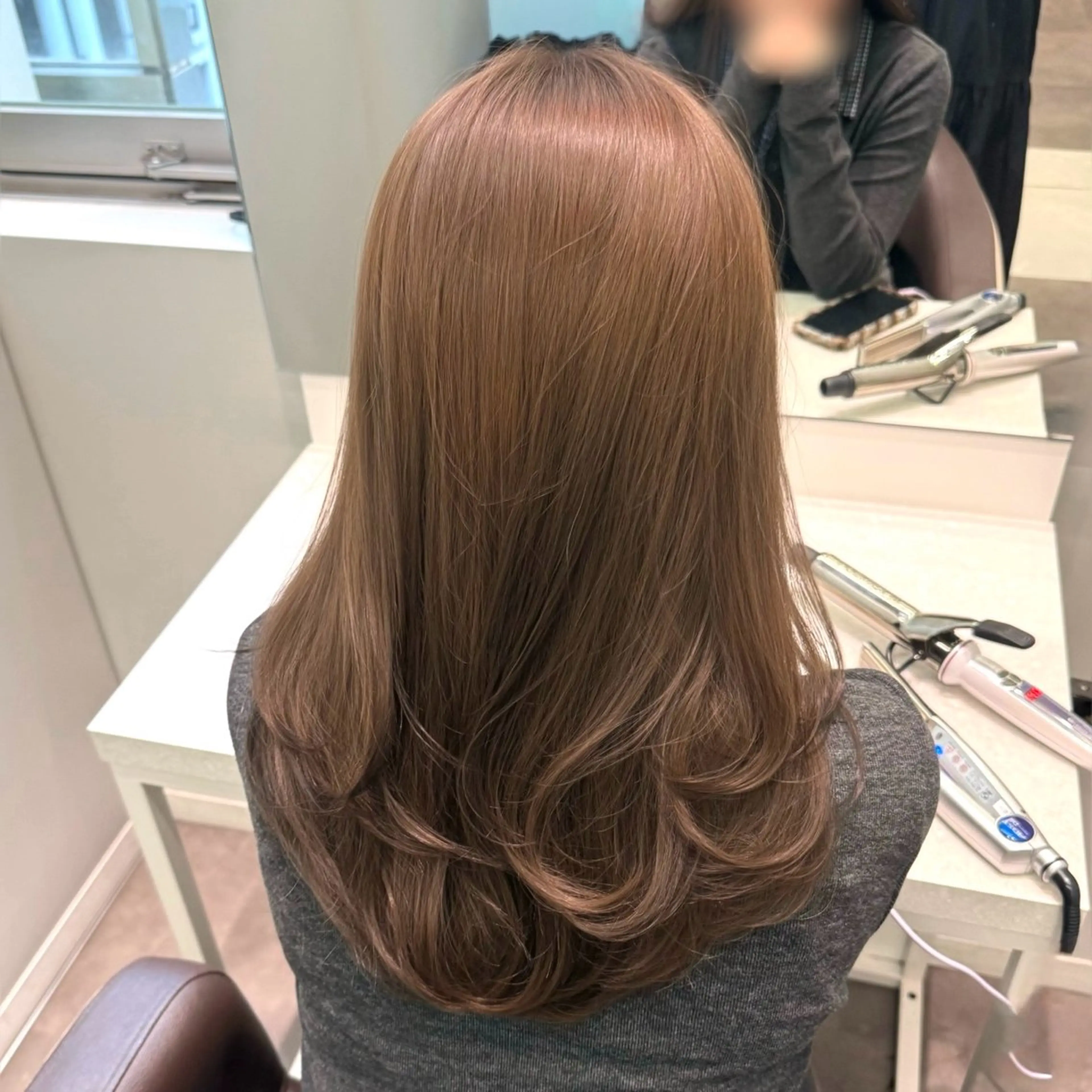 ミディアム カット ヘアカラー トリートメント SALOWIN銀座六丁目店所属・️🫧レイヤーカット 銀座/れいか️️🫧のヘアスタイル