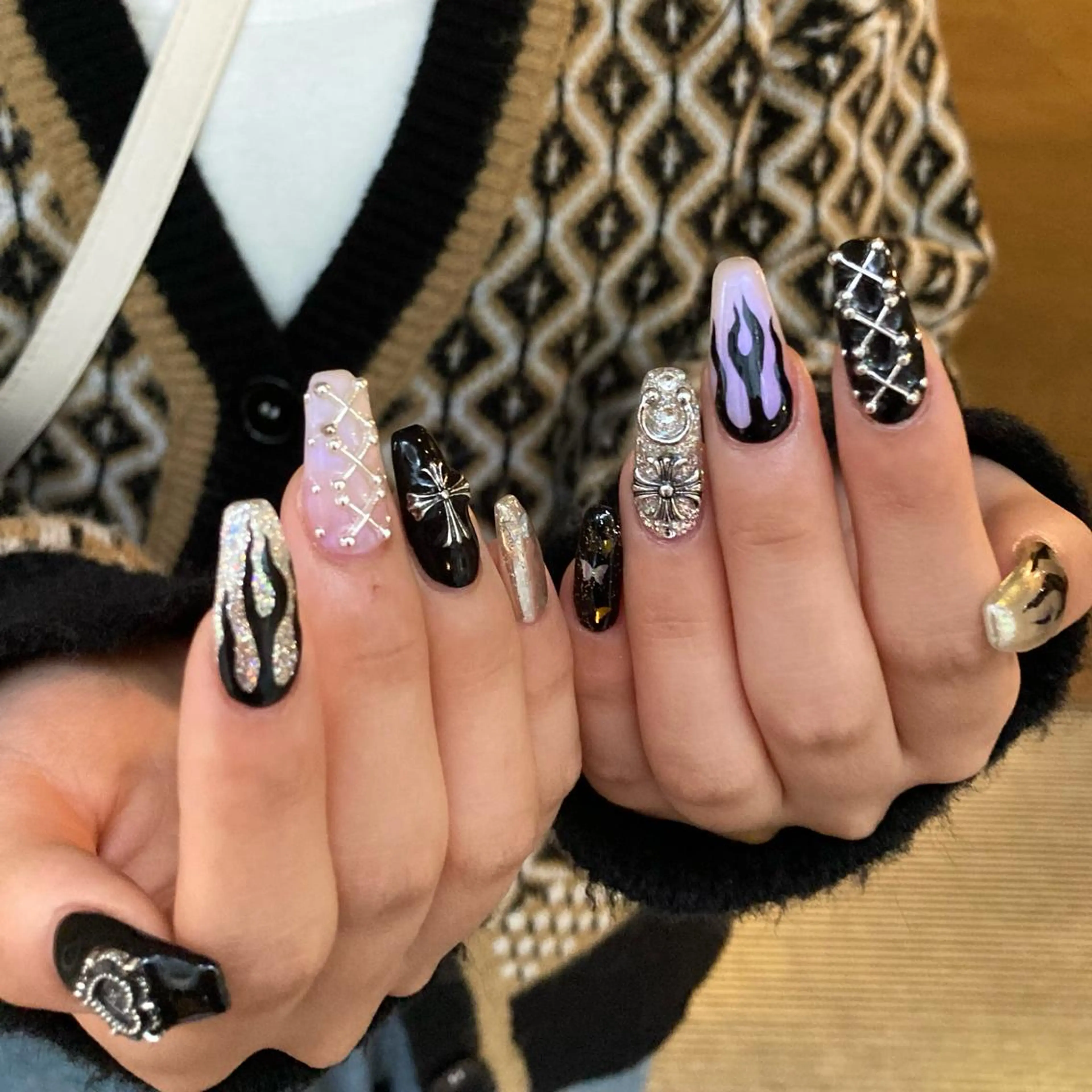 ネイル ロングネイル kana/モード ・グランジ໒꒱のネイルデザイン