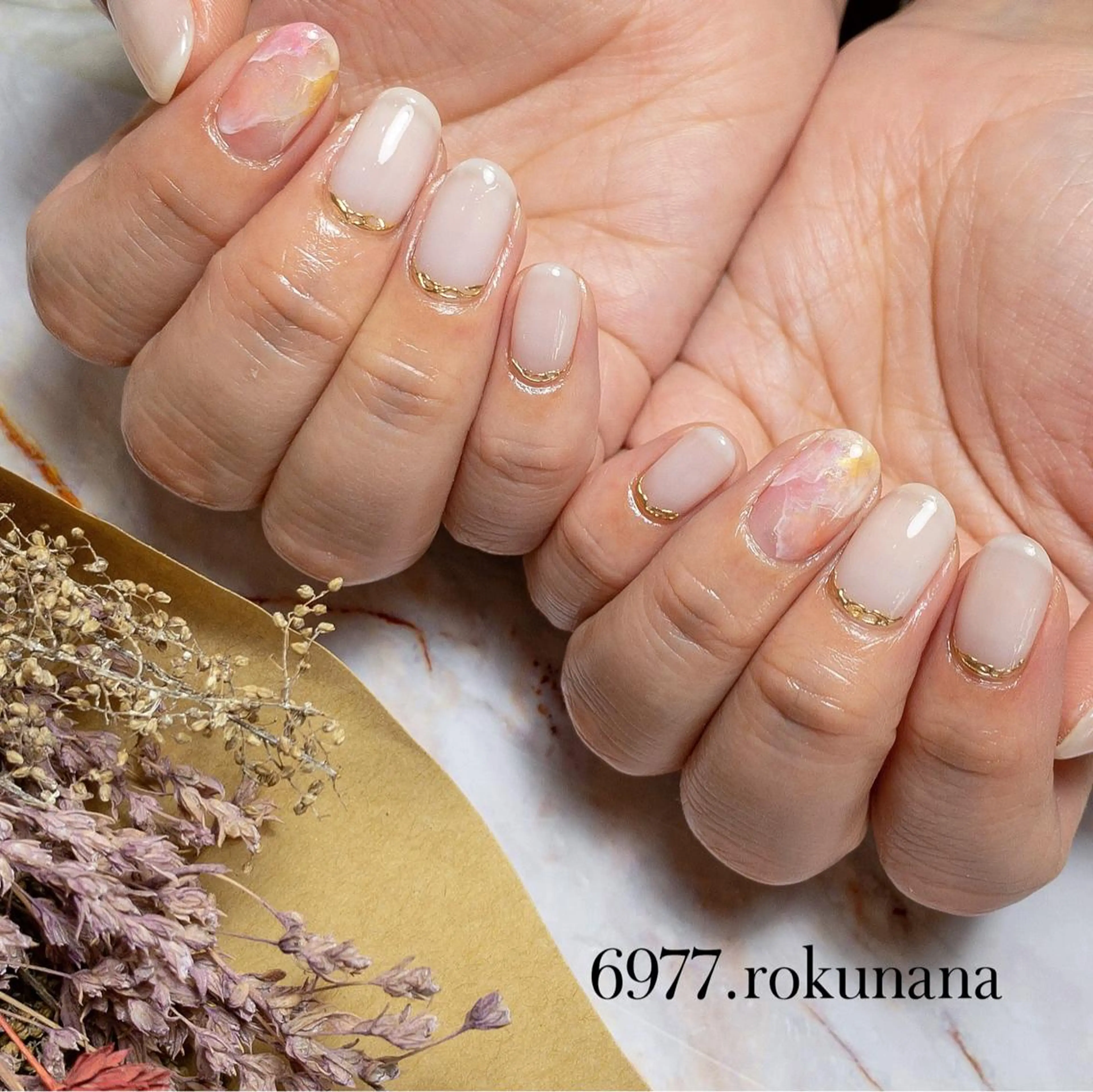 ネイル rokunana 佐野のネイルデザイン