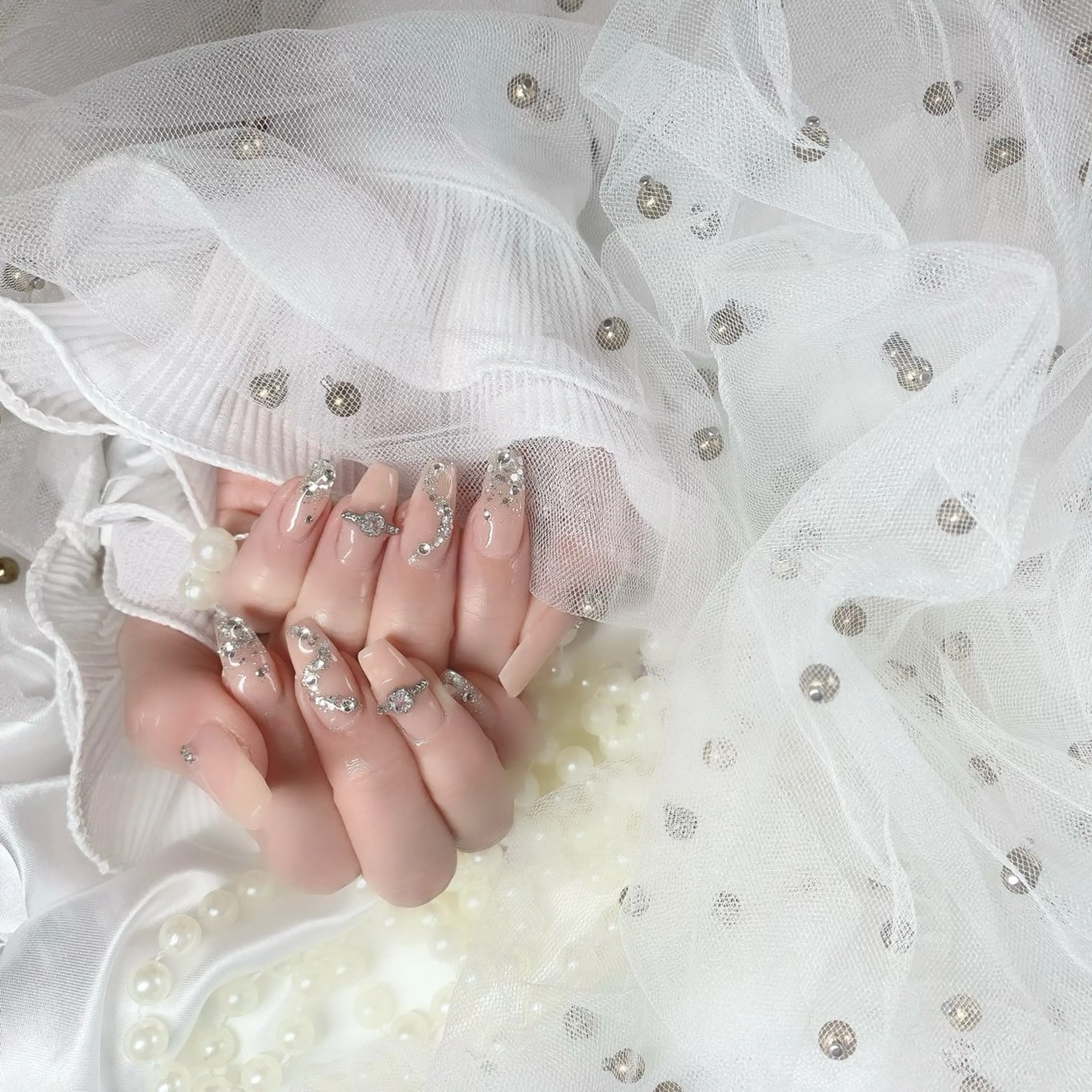 ネイル オーロラネイル 成人式 フットネイル 韓国ネイル ロングネイル ハンドネイル Yudia🦋 azuのネイルデザイン