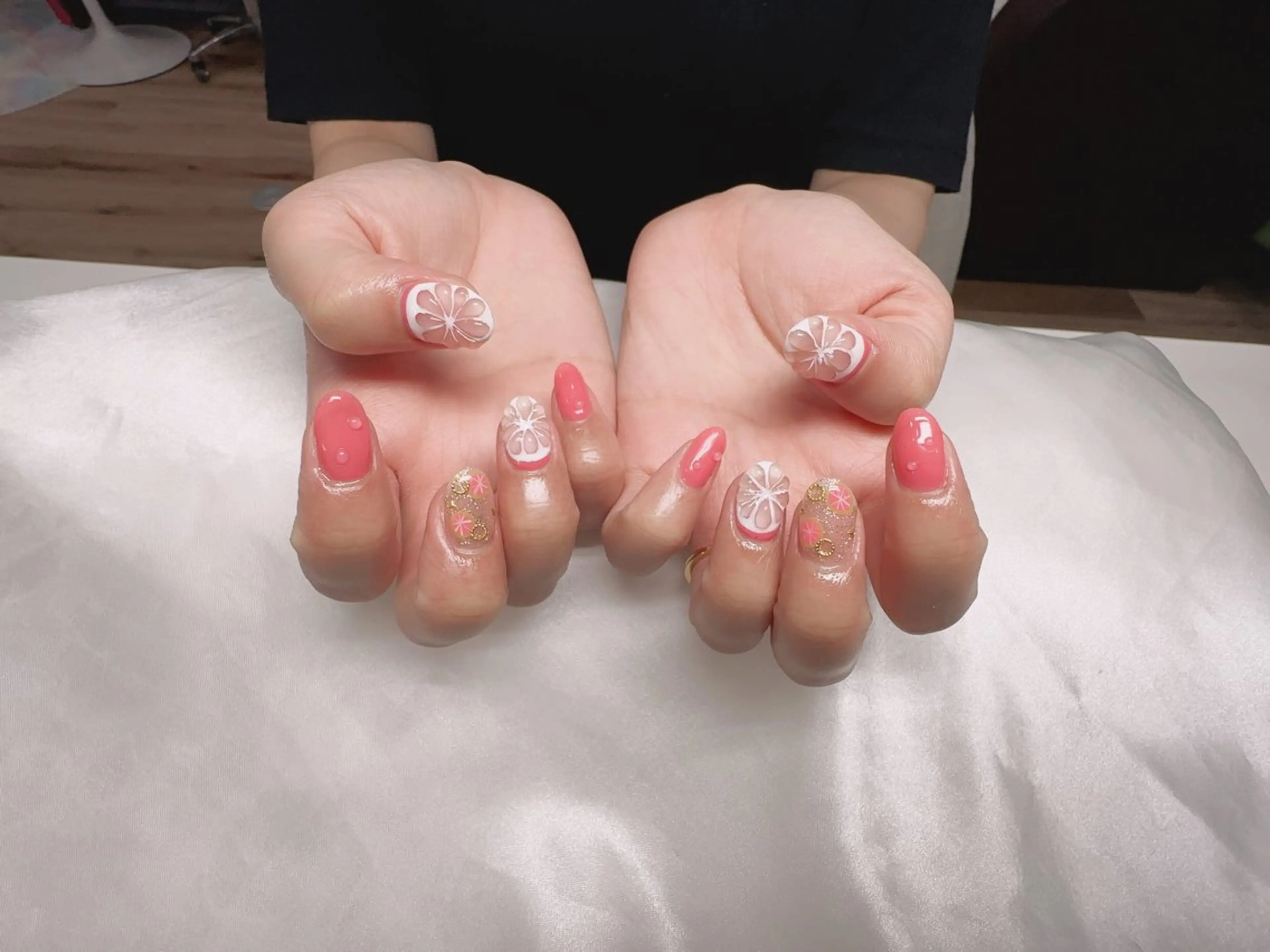 ネイル Ui_Amor (パラジェル)のネイルデザイン